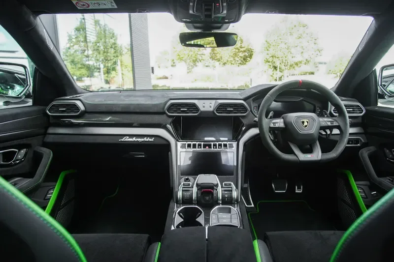 2025 Lamborghini Urus Performante, 10/20
