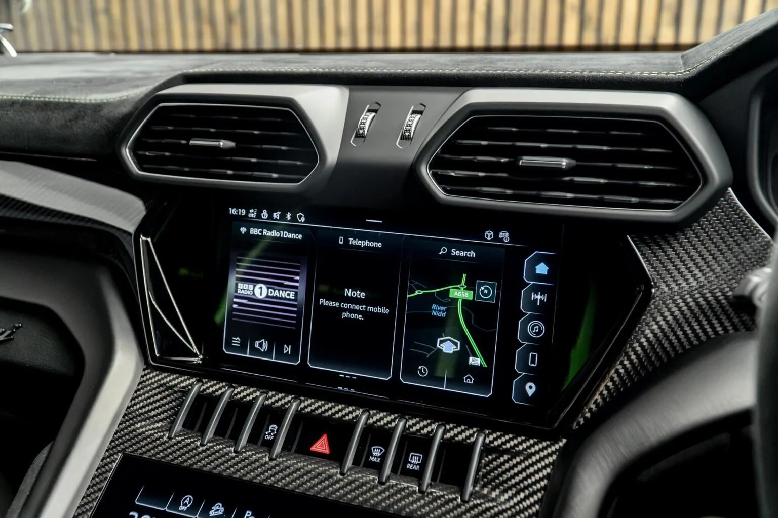 2025 Lamborghini Urus Performante, 23/30