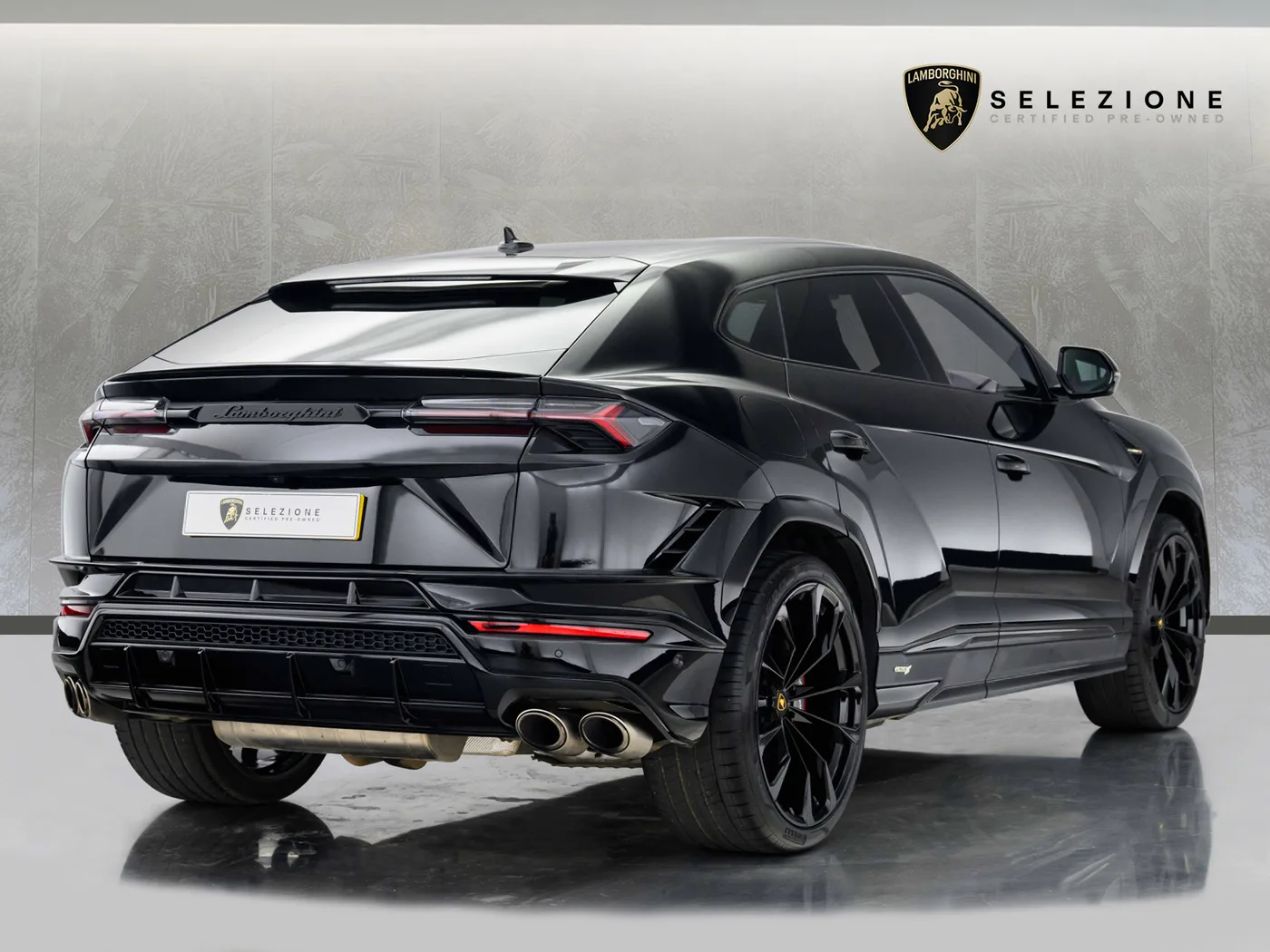 2025 Lamborghini Urus S angeboten von einer Vertragshändlergruppe in Hatfield, Vereinigtes Königreich, Foto 3 von 20