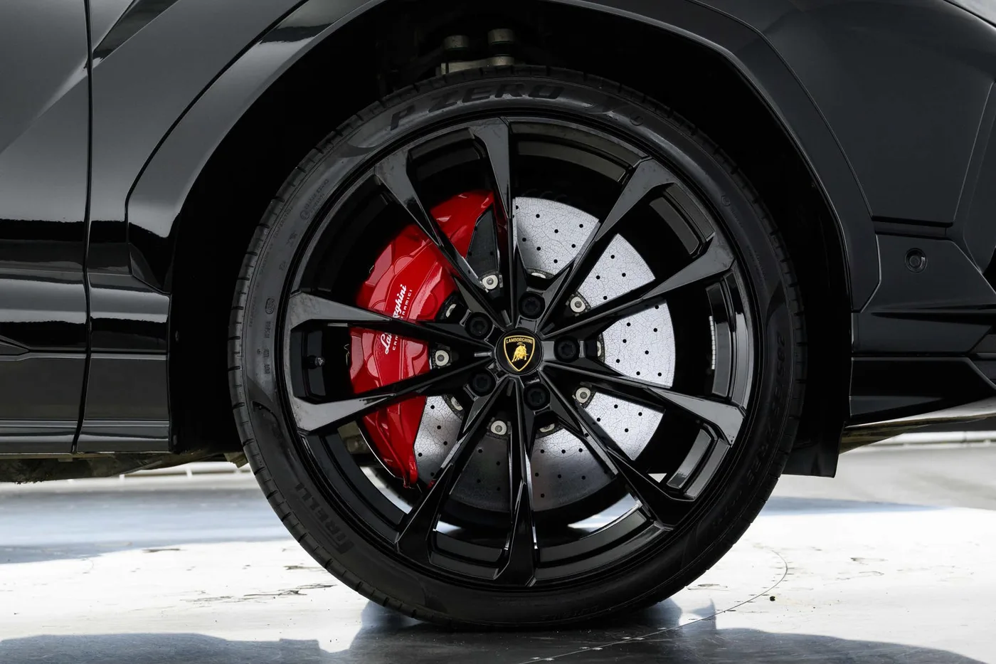 2025 Lamborghini Urus S angeboten von einer Vertragshändlergruppe in Hatfield, Vereinigtes Königreich, Foto 9 von 20