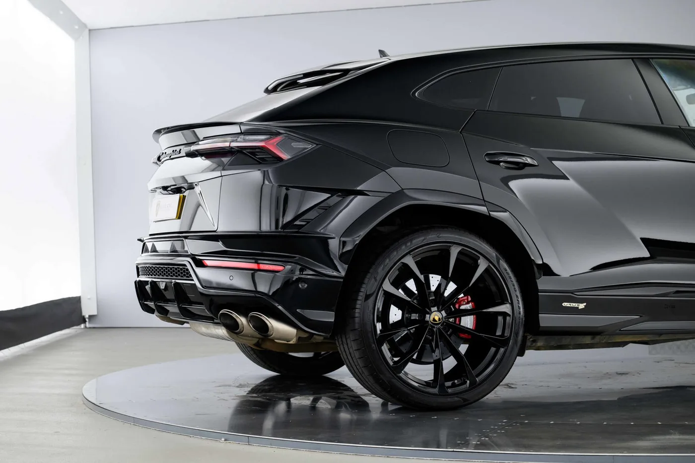 2025 Lamborghini Urus S angeboten von einer Vertragshändlergruppe in Hatfield, Vereinigtes Königreich, Foto 19 von 20