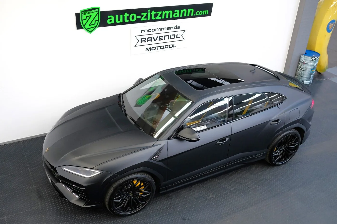 2025 Lamborghini Urus SE angeboten von einem Fachhändler in Nuremberg, Deutschland, Foto 3 von 15