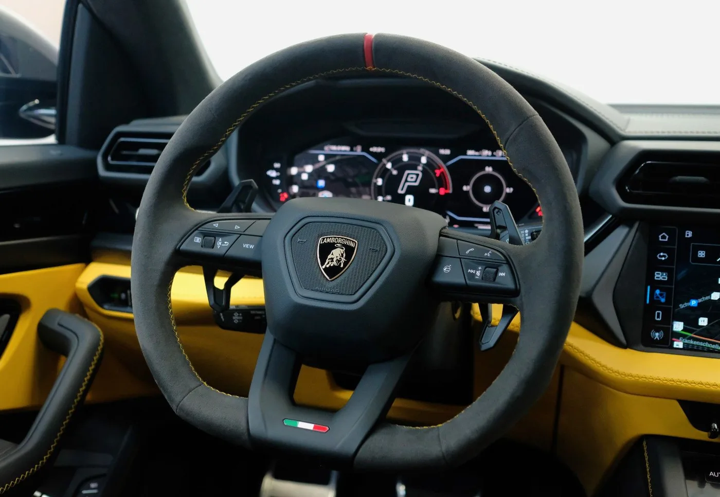 2025 Lamborghini Urus SE angeboten von einem Fachhändler in Nuremberg, Deutschland, Foto 12 von 15
