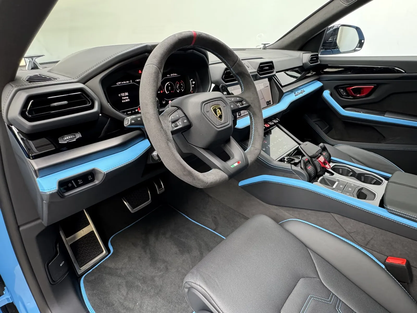2025 Lamborghini Urus SE, 8/30