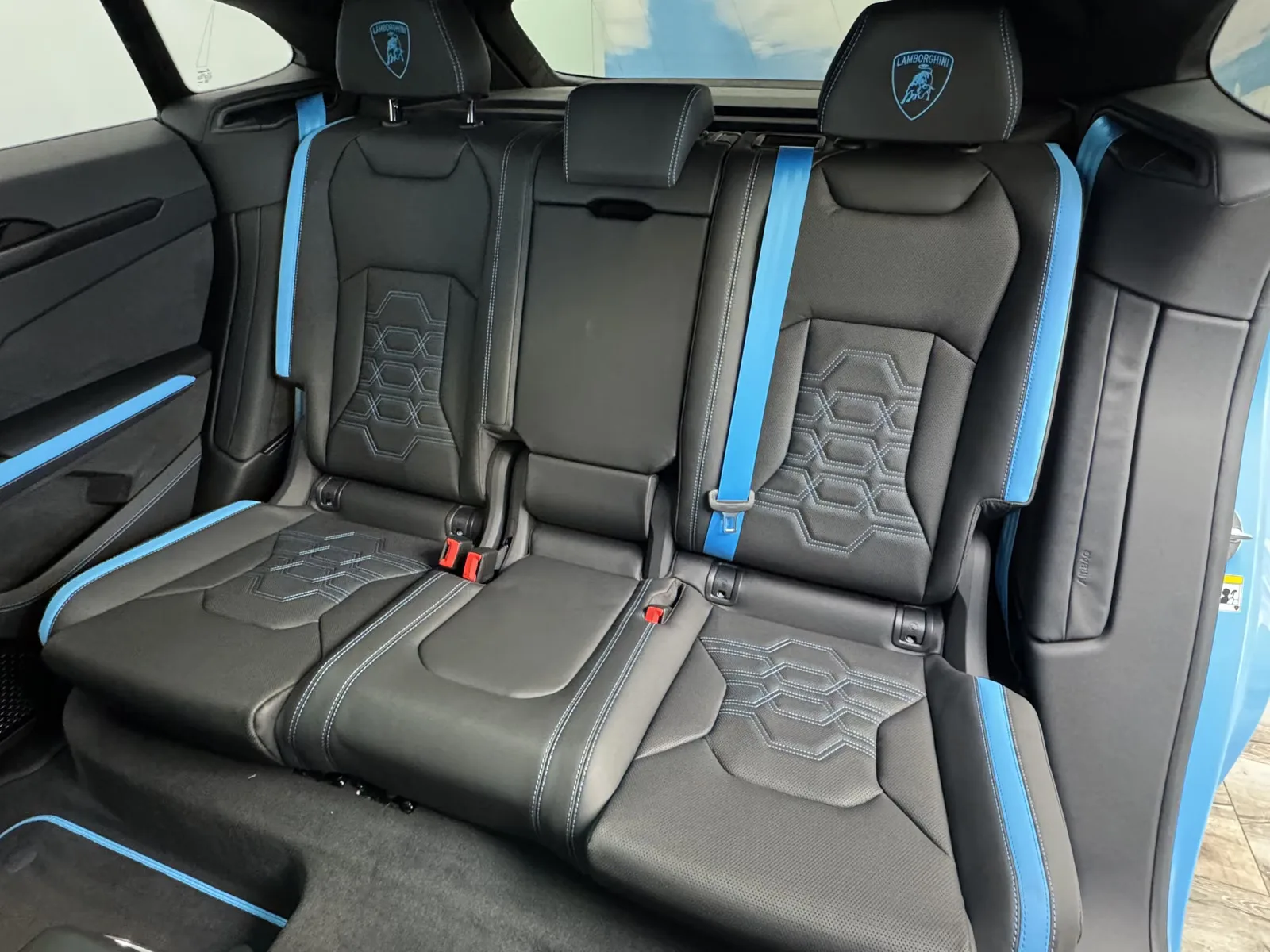 2025 Lamborghini Urus SE, 17/30