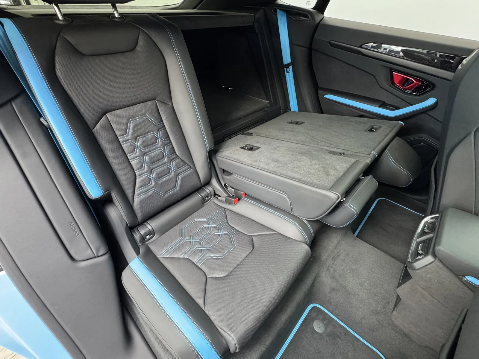 2025 Lamborghini Urus SE, 23/30