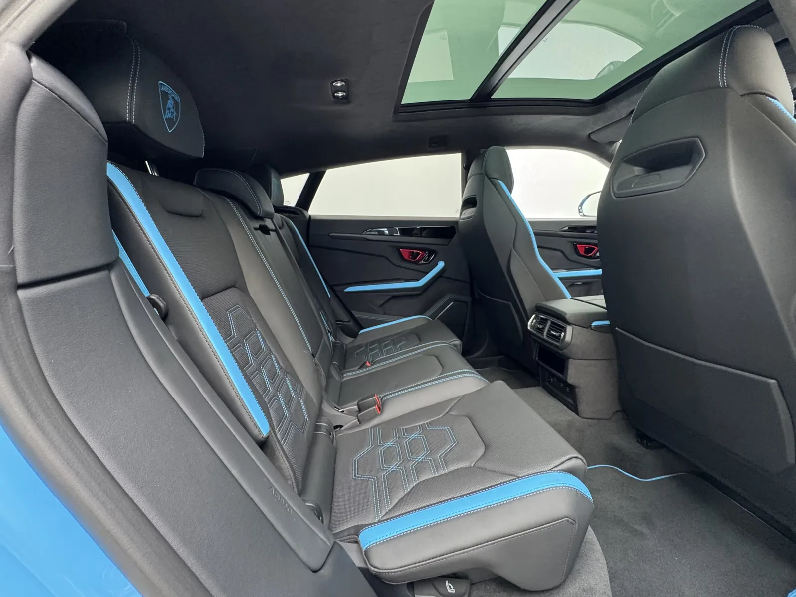 2025 Lamborghini Urus SE, 27/30