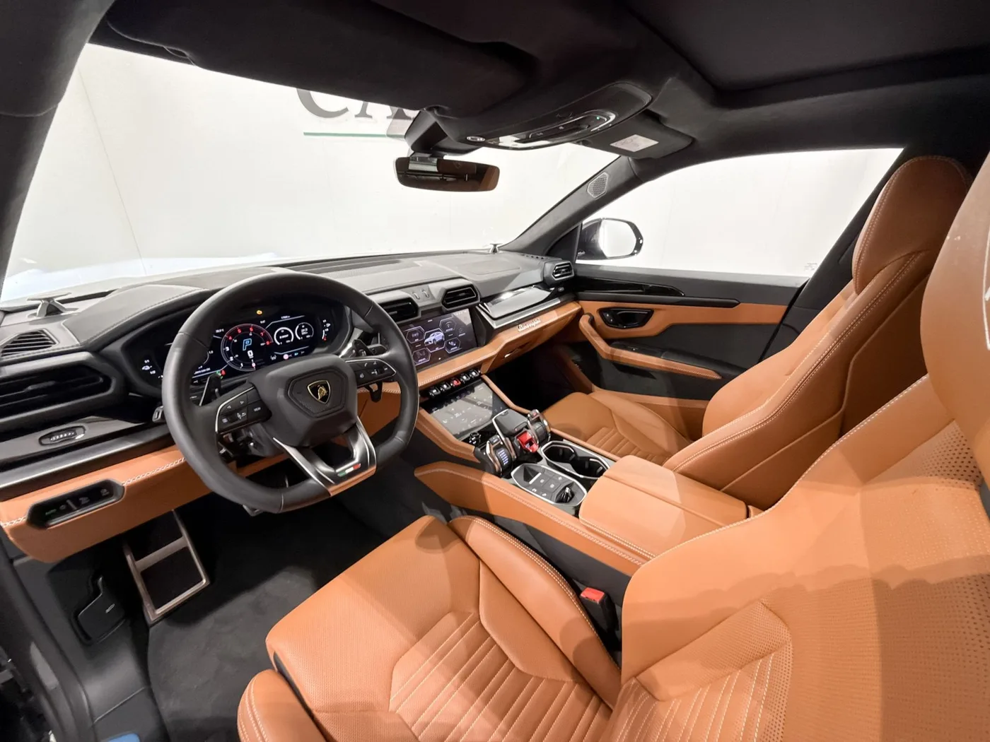 2025 Lamborghini Urus SE angeboten von einem Supersportwagenhändler in Zibido San Giacomo, Italien, Foto 21 von 25