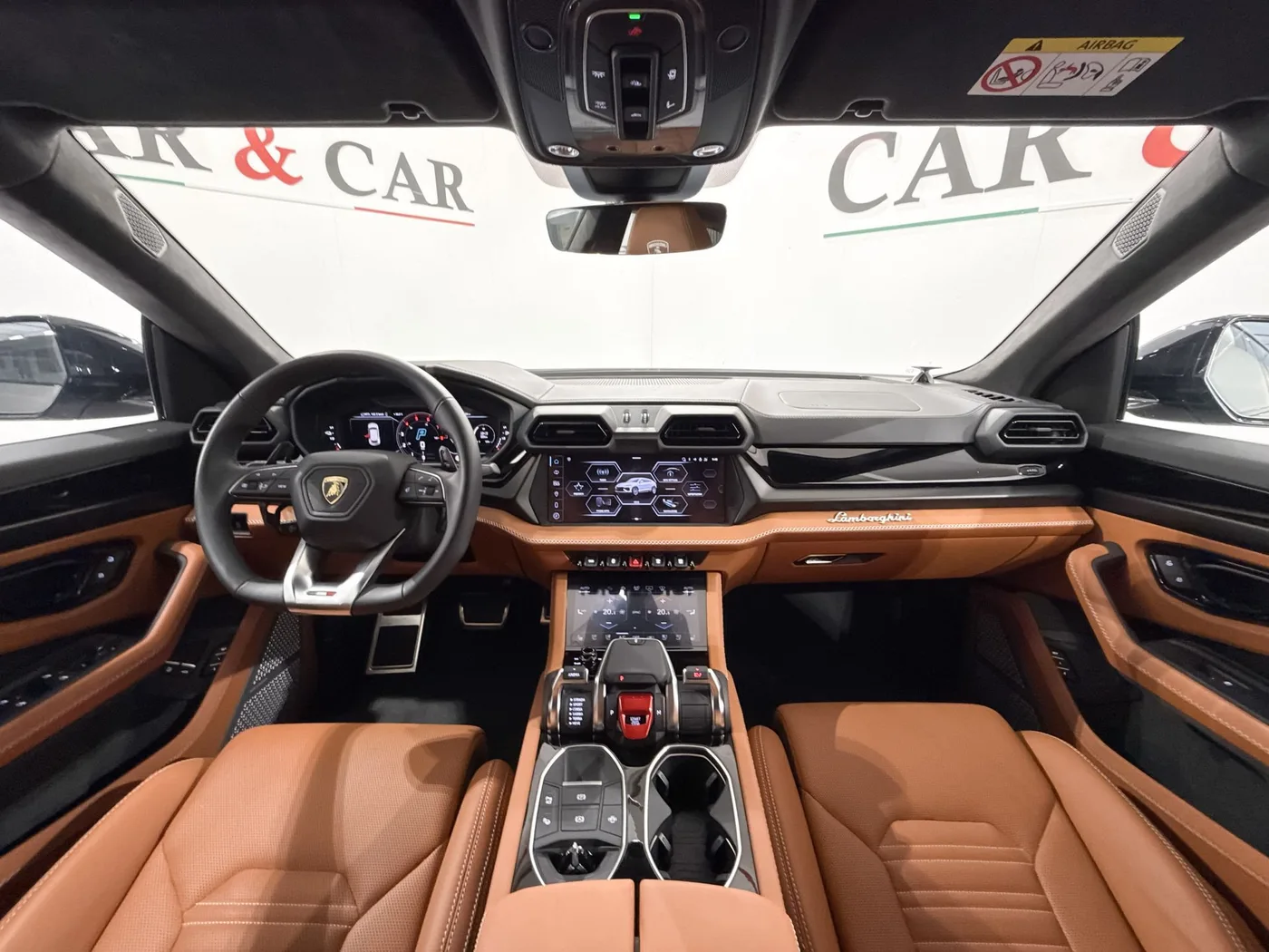 2025 Lamborghini Urus SE angeboten von einem Supersportwagenhändler in Zibido San Giacomo, Italien, Foto 23 von 25