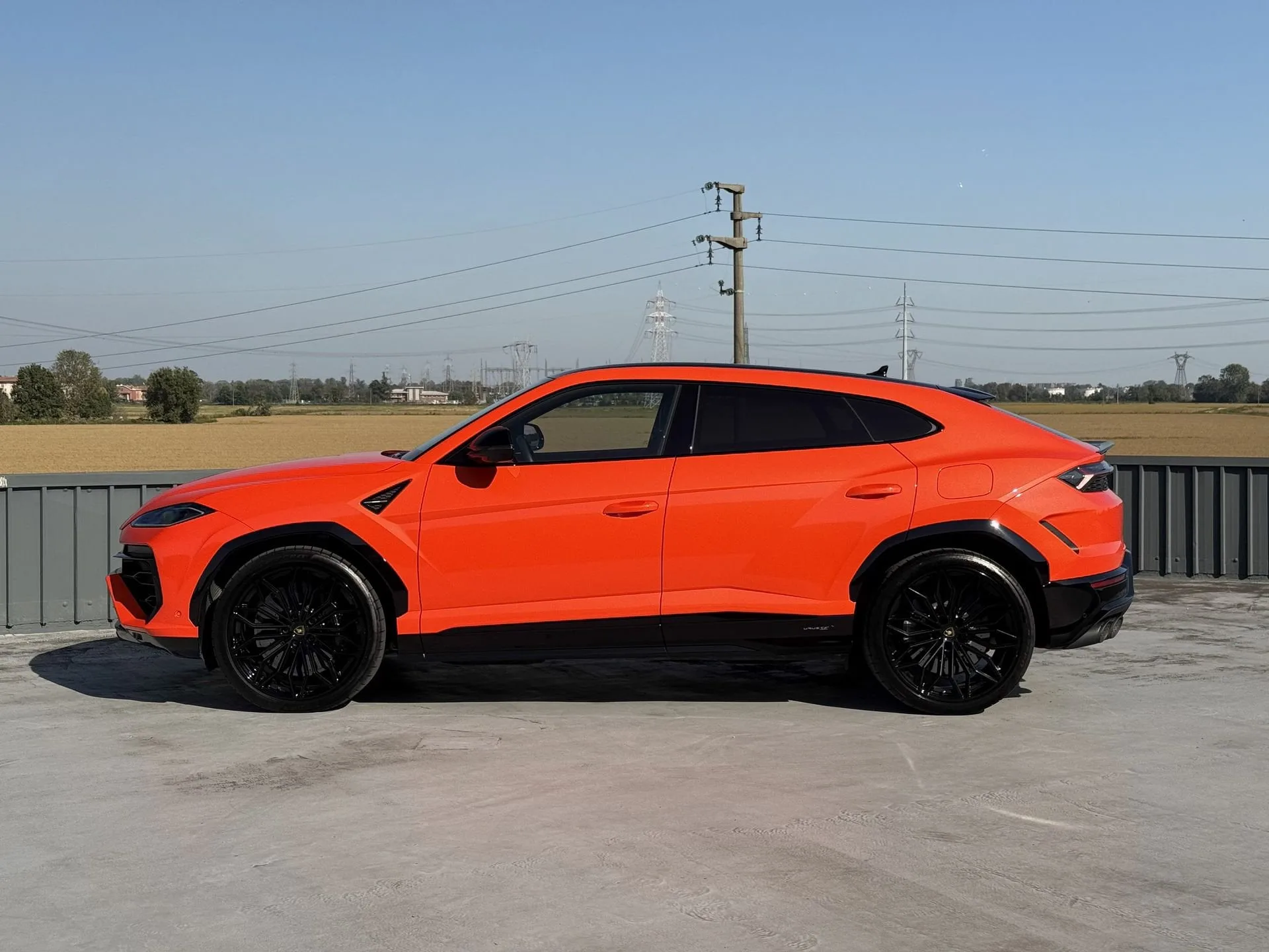 2025 Lamborghini Urus SE, 6/23