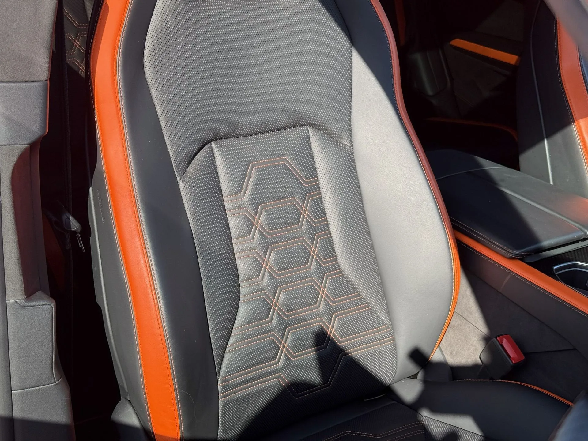 2025 Lamborghini Urus SE, 12/23