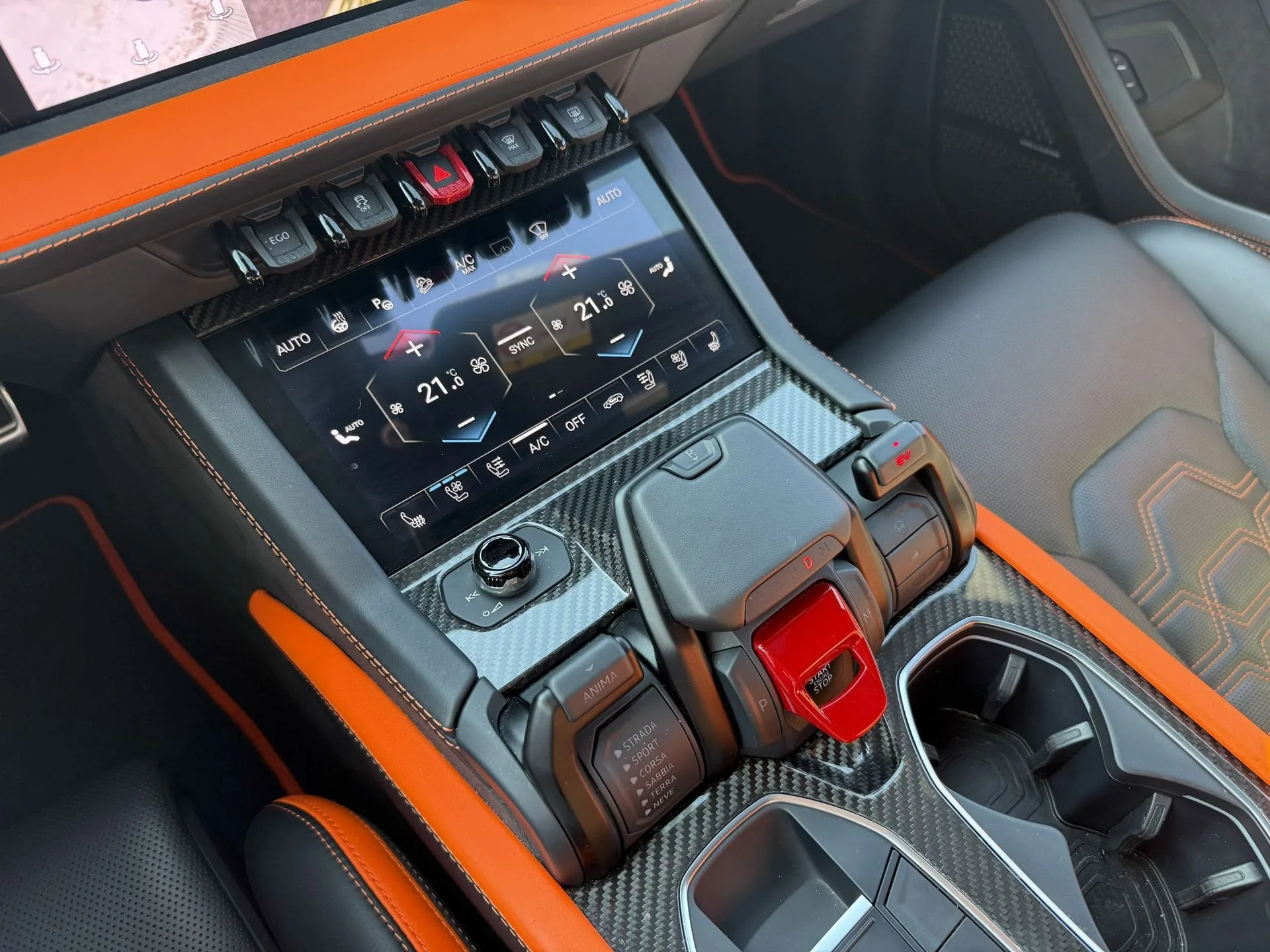 2025 Lamborghini Urus SE, 14/23