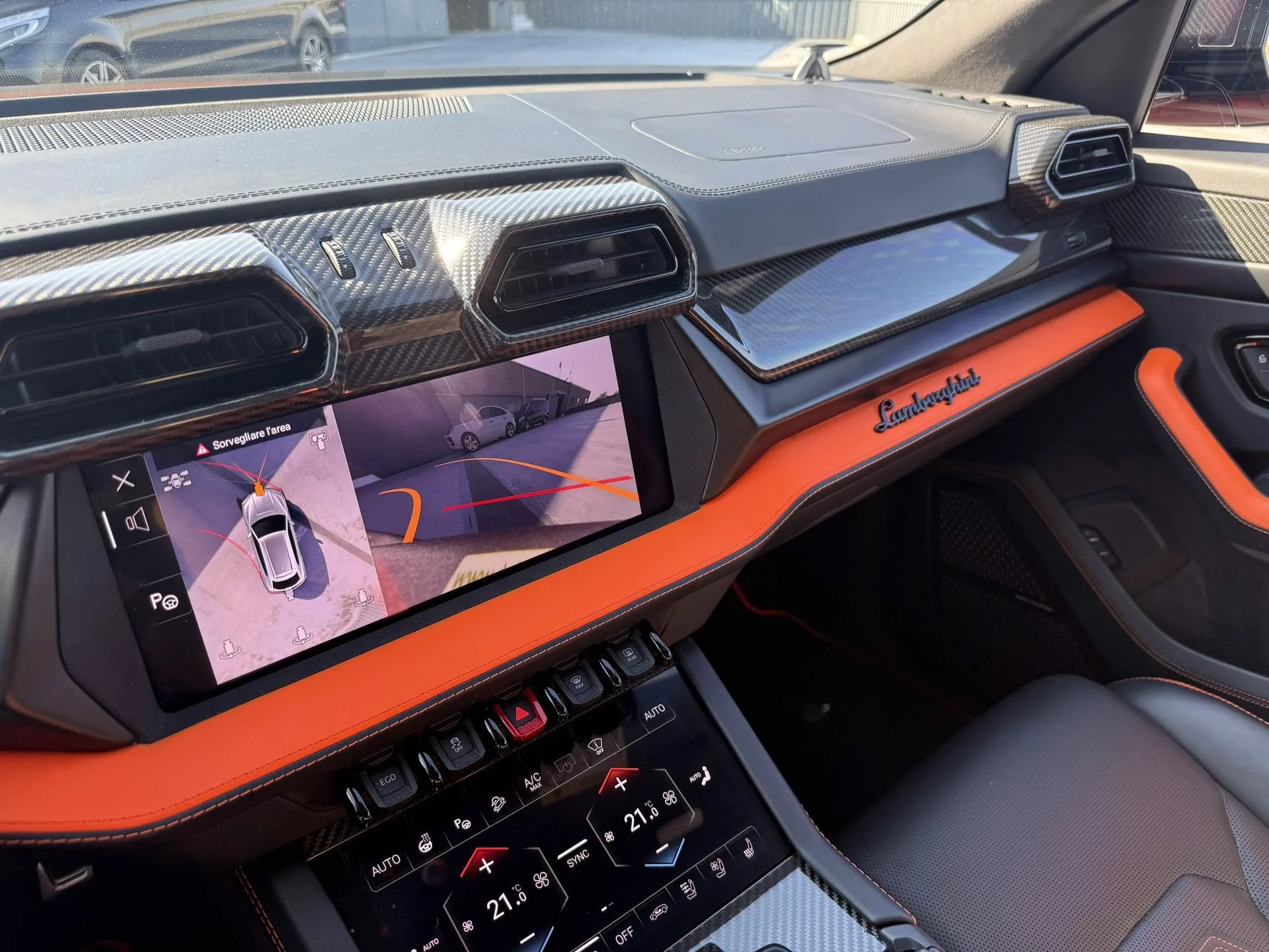 2025 Lamborghini Urus SE, 15/23