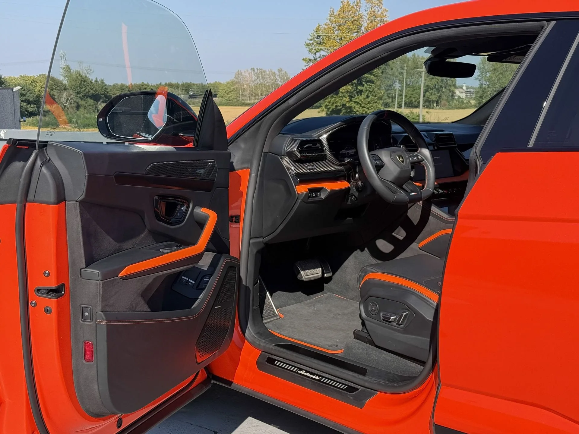 2025 Lamborghini Urus SE, 19/23