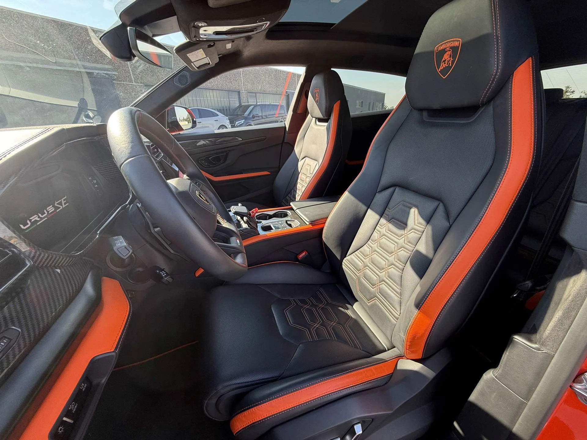 2025 Lamborghini Urus SE, 22/23