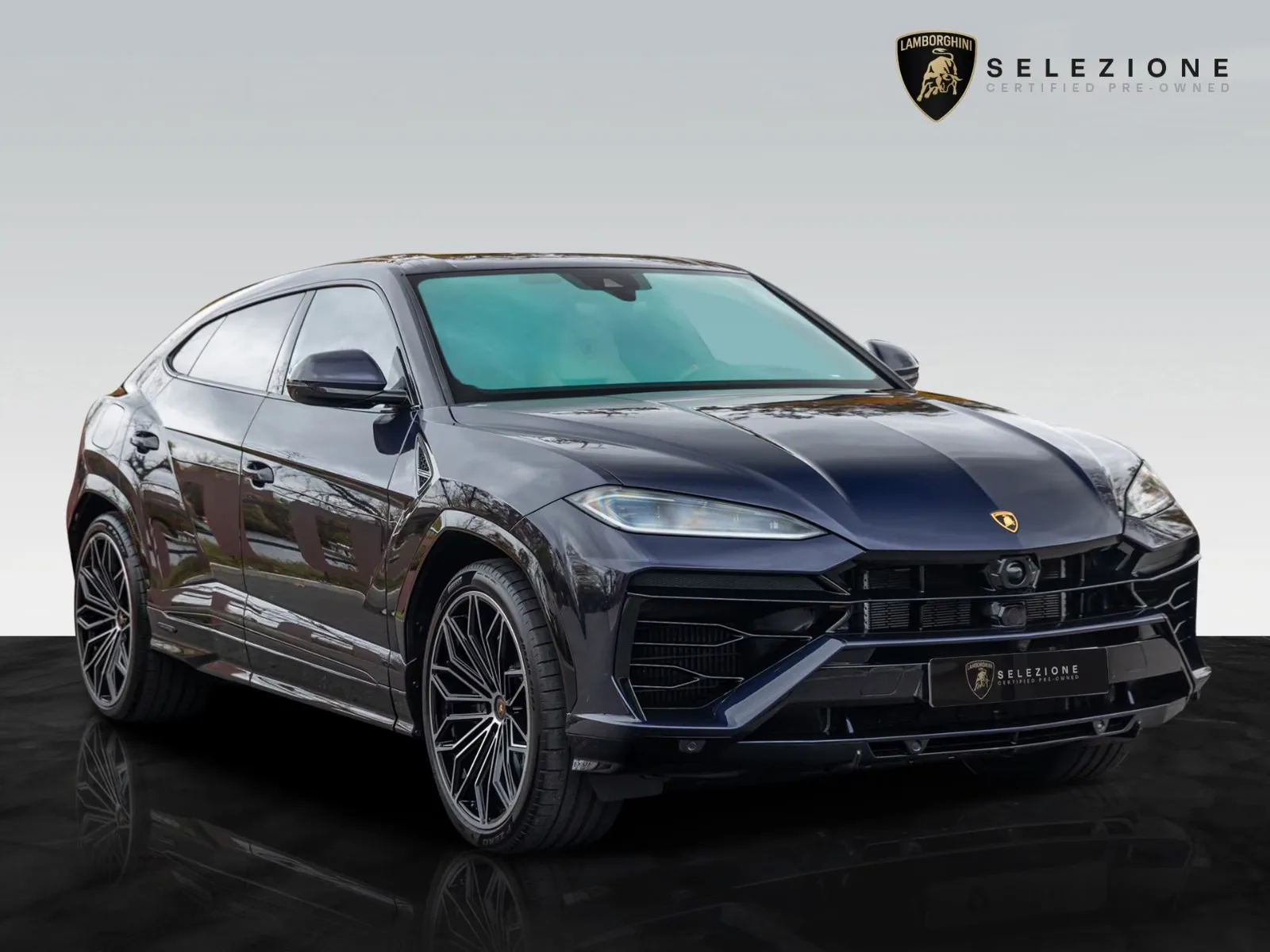2025 Lamborghini Urus SE proposé par un concessionnaire agréé à Hockenheim, Allemagne, photo principale