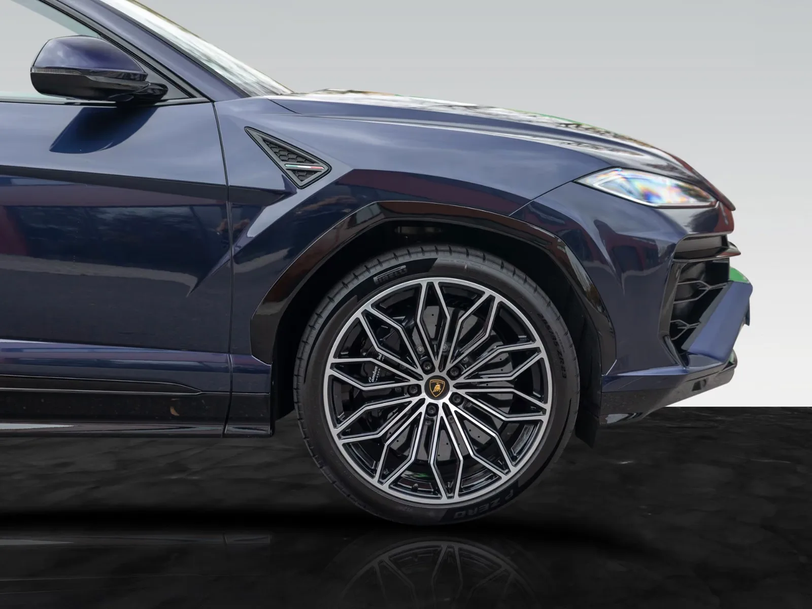 2025 Lamborghini Urus SE, 8/30