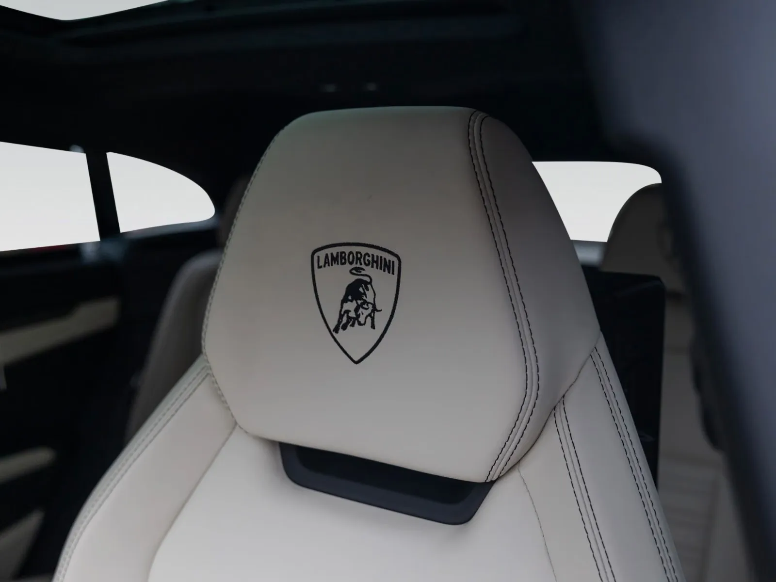 2025 Lamborghini Urus SE, 17/30
