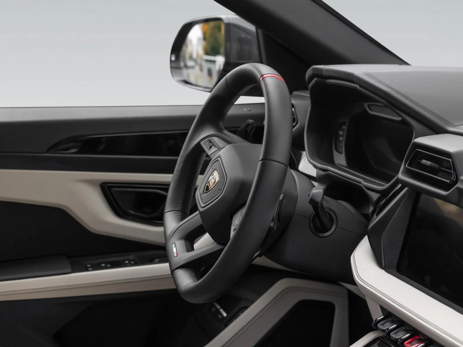 2025 Lamborghini Urus SE, 23/30
