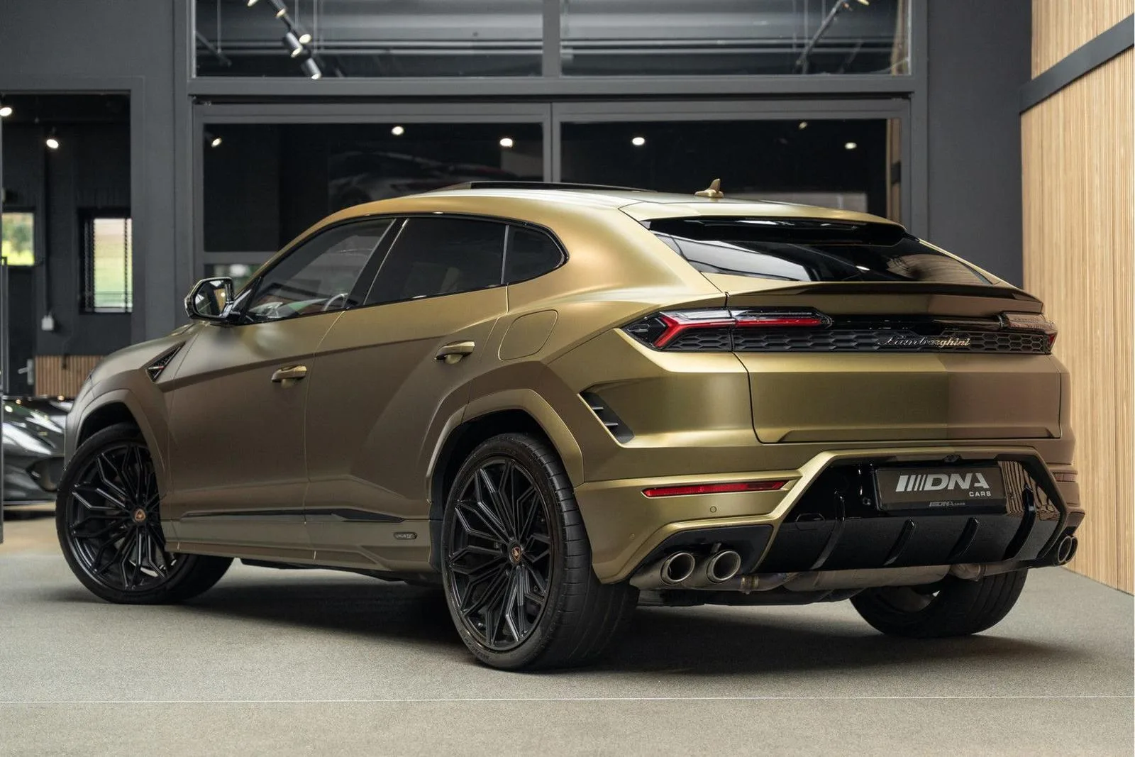 2025 Lamborghini Urus SE, 5/30