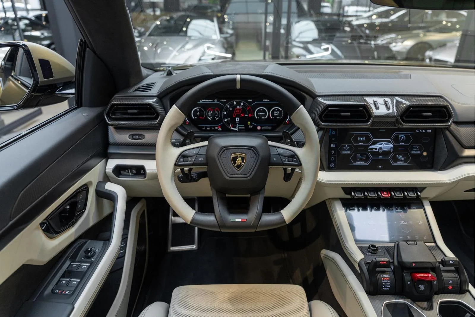 2025 Lamborghini Urus SE, 7/30