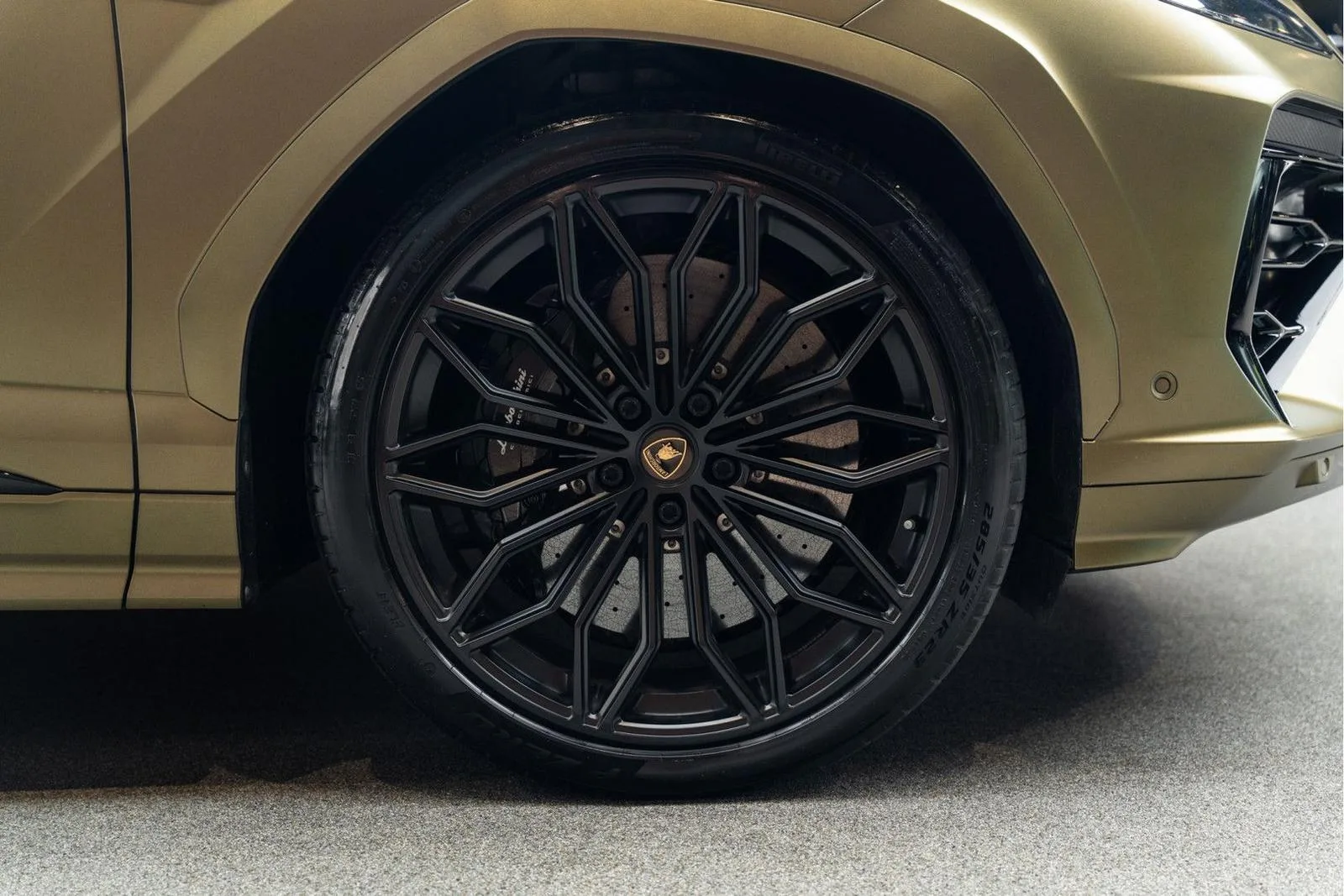 2025 Lamborghini Urus SE, 14/30