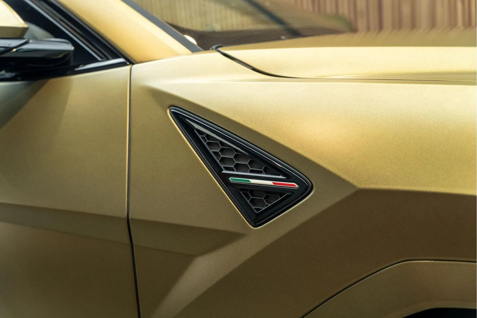 2025 Lamborghini Urus SE, 15/30