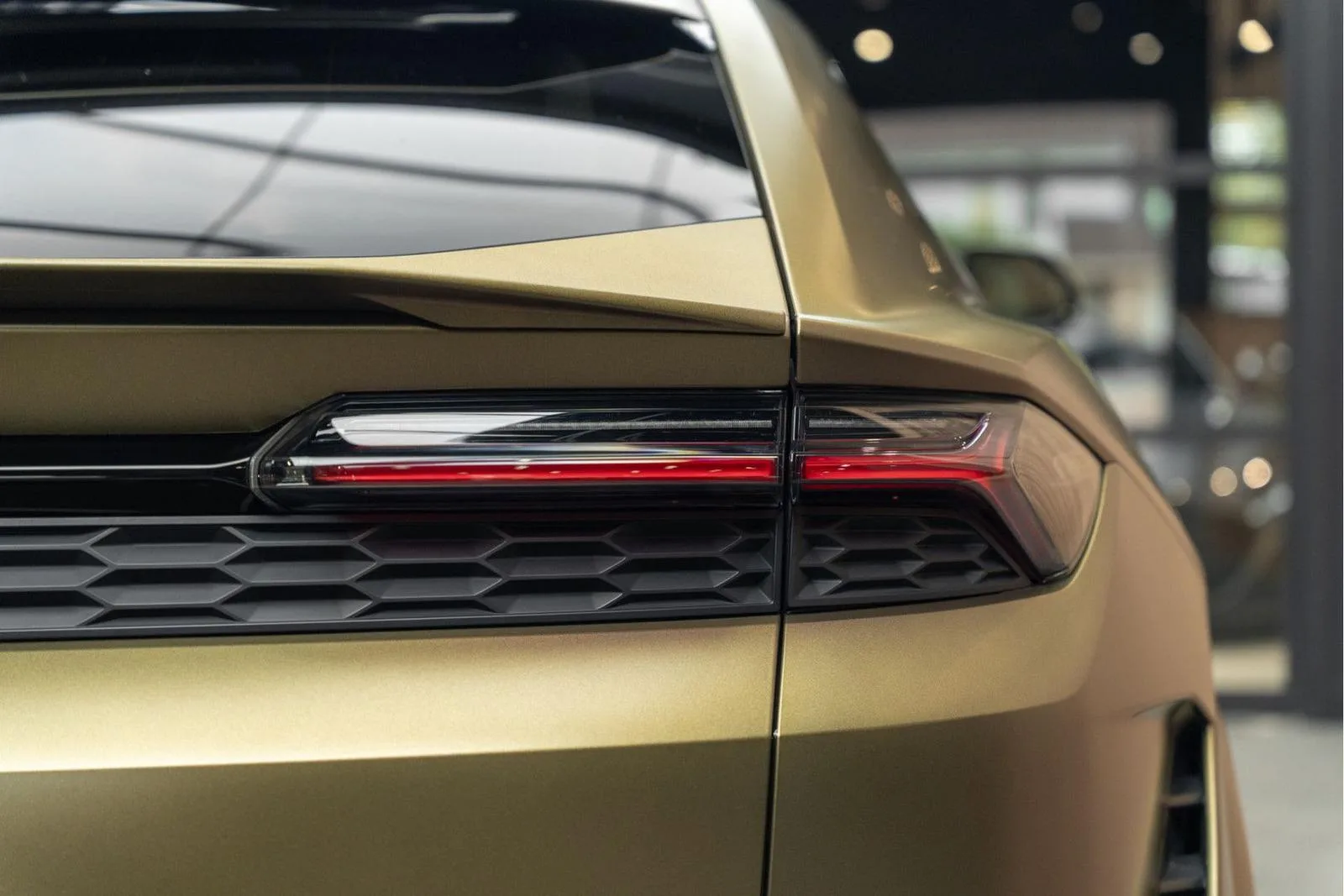 2025 Lamborghini Urus SE, 19/30