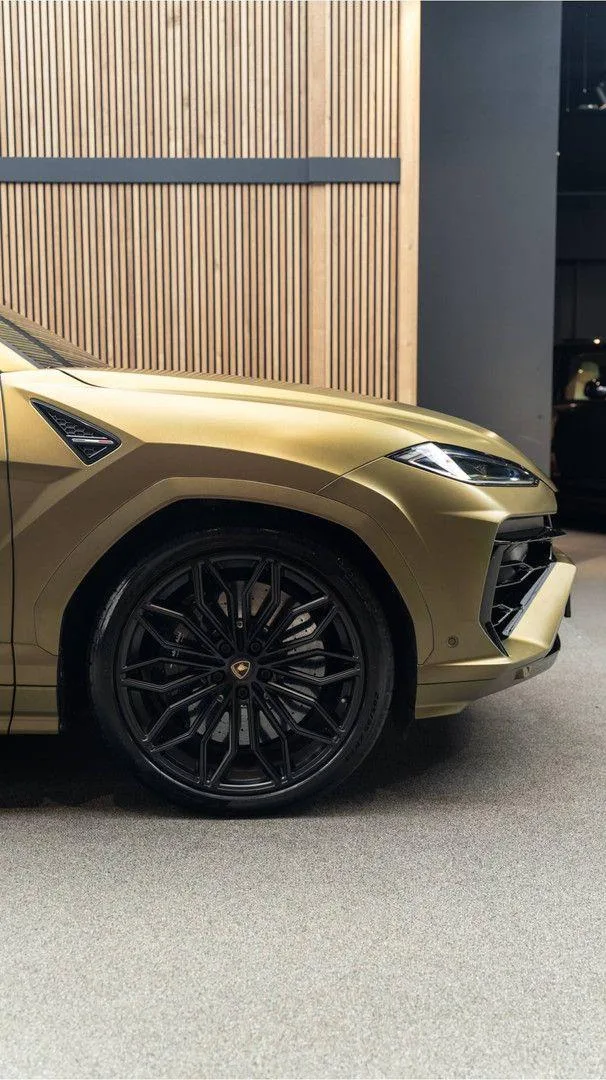 2025 Lamborghini Urus SE, 25/30