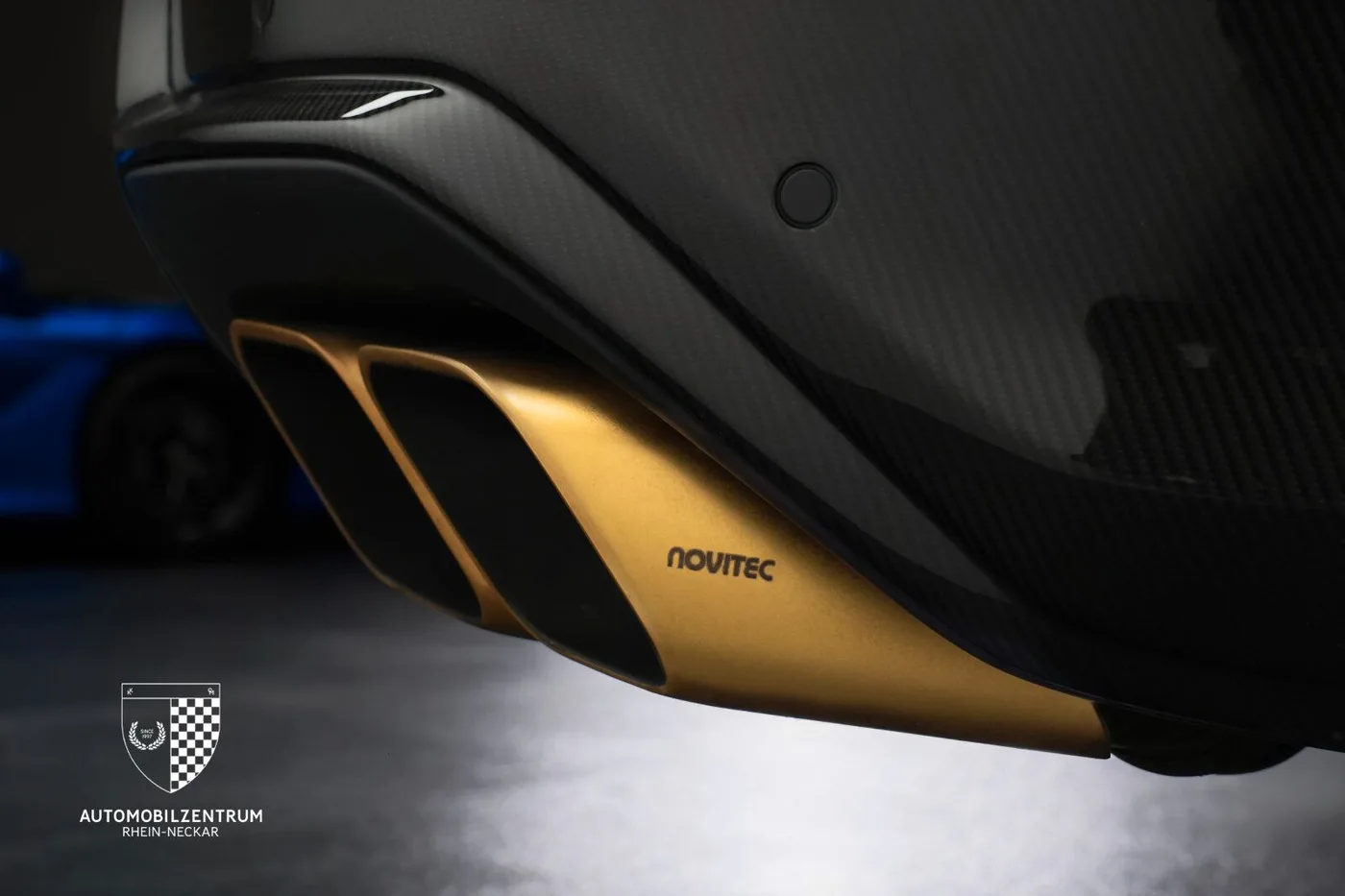 2025 Lamborghini Urus SE offered by a supercar dealer in Viernheim, Germany, photo 7 of 25