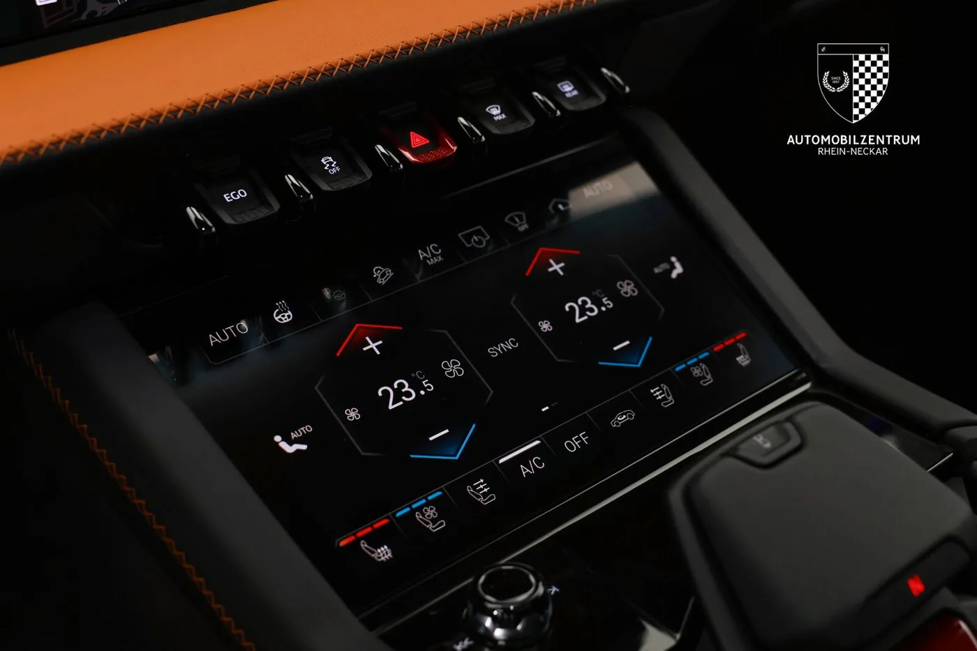 2025 Lamborghini Urus SE offered by a supercar dealer in Viernheim, Germany, photo 19 of 25