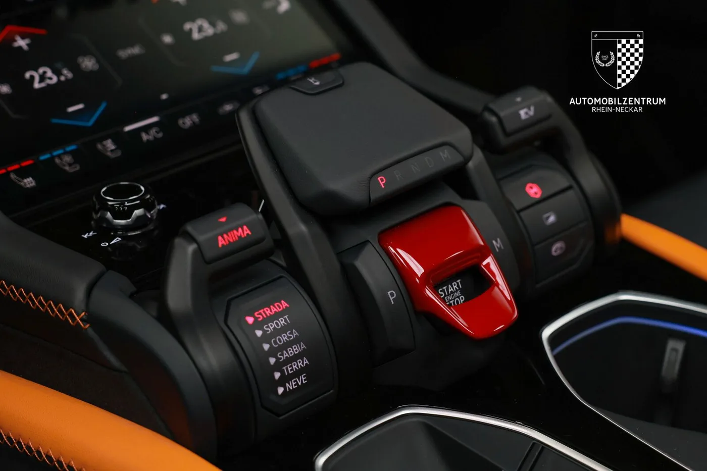 2025 Lamborghini Urus SE offered by a supercar dealer in Viernheim, Germany, photo 21 of 25