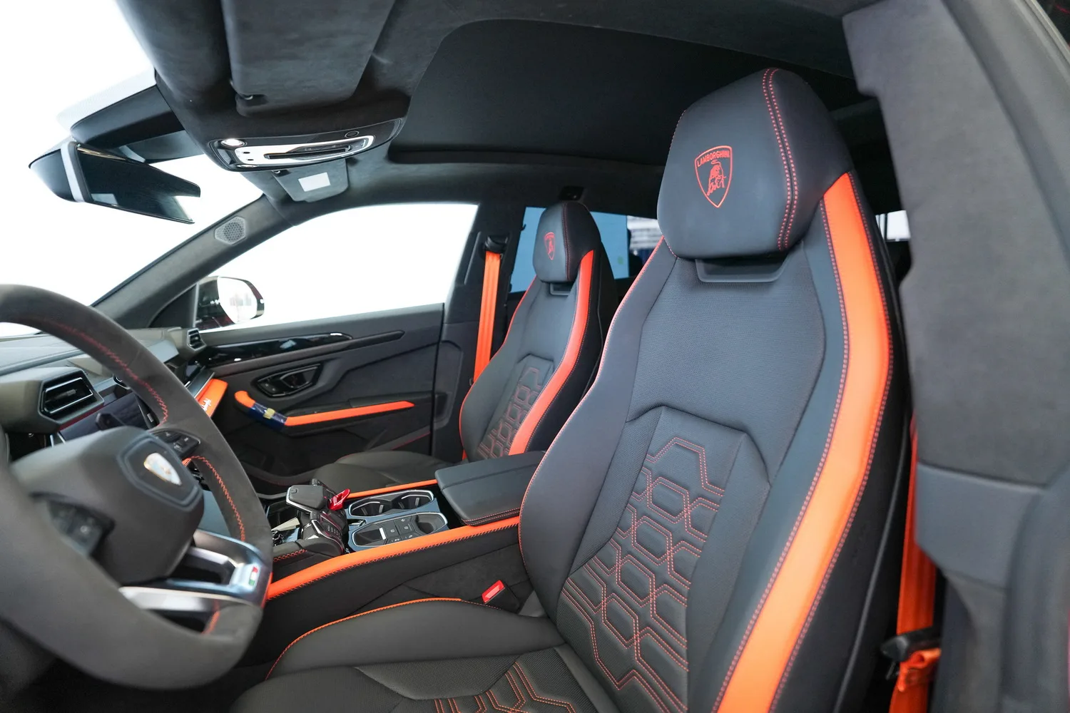 2025 Lamborghini Urus SE, 5/18