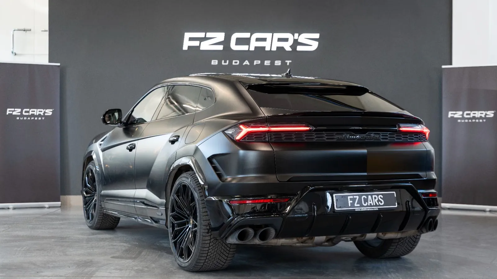 2025 Lamborghini Urus SE, 3/16