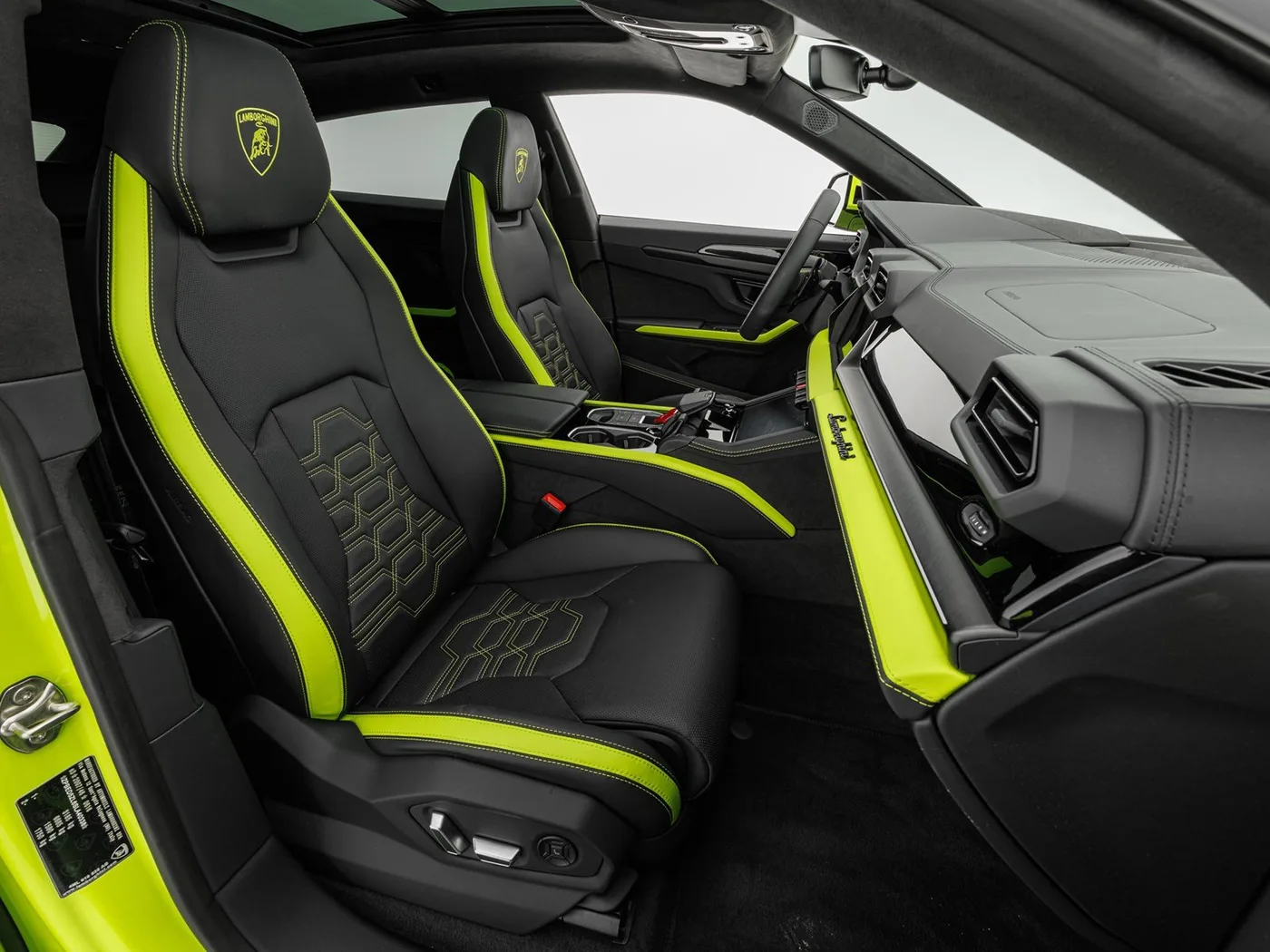 2025 Lamborghini Urus SE angeboten von einem Fachhändler in Böblingen, Deutschland, Foto 11 von 15
