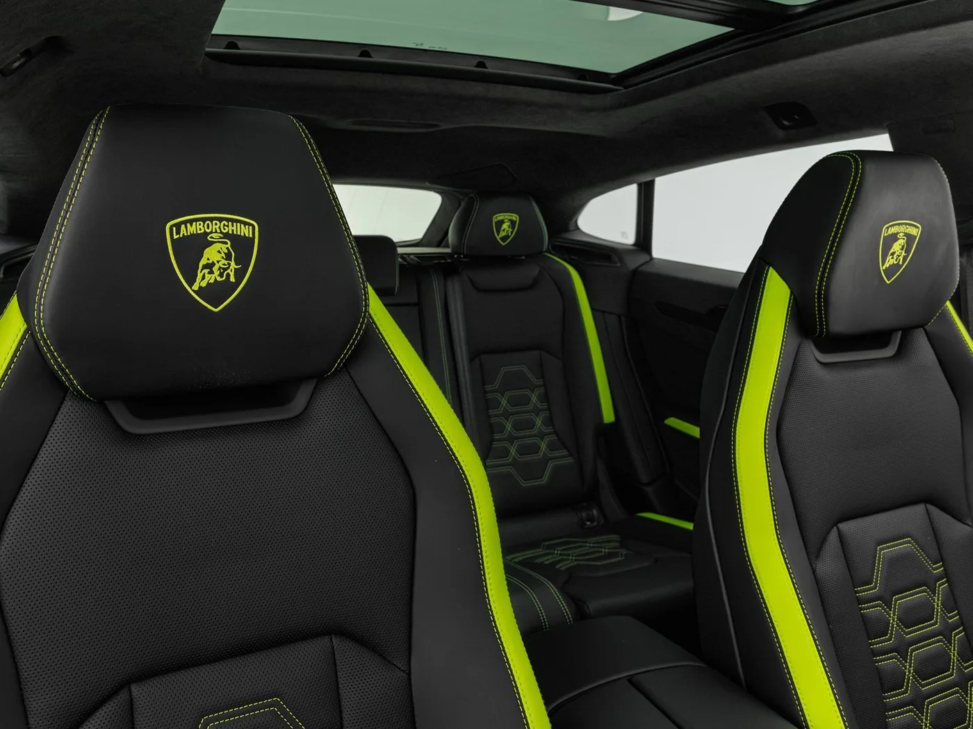 2025 Lamborghini Urus SE angeboten von einem Fachhändler in Böblingen, Deutschland, Foto 12 von 15