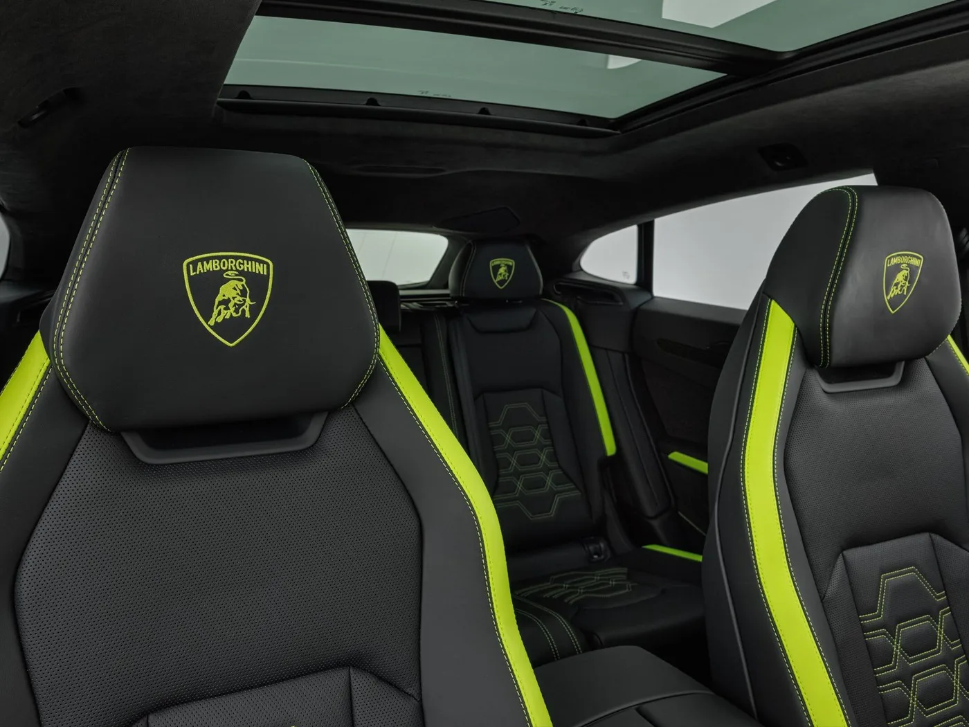 2025 Lamborghini Urus SE angeboten von einem Fachhändler in Böblingen, Deutschland, Foto 12 von 15