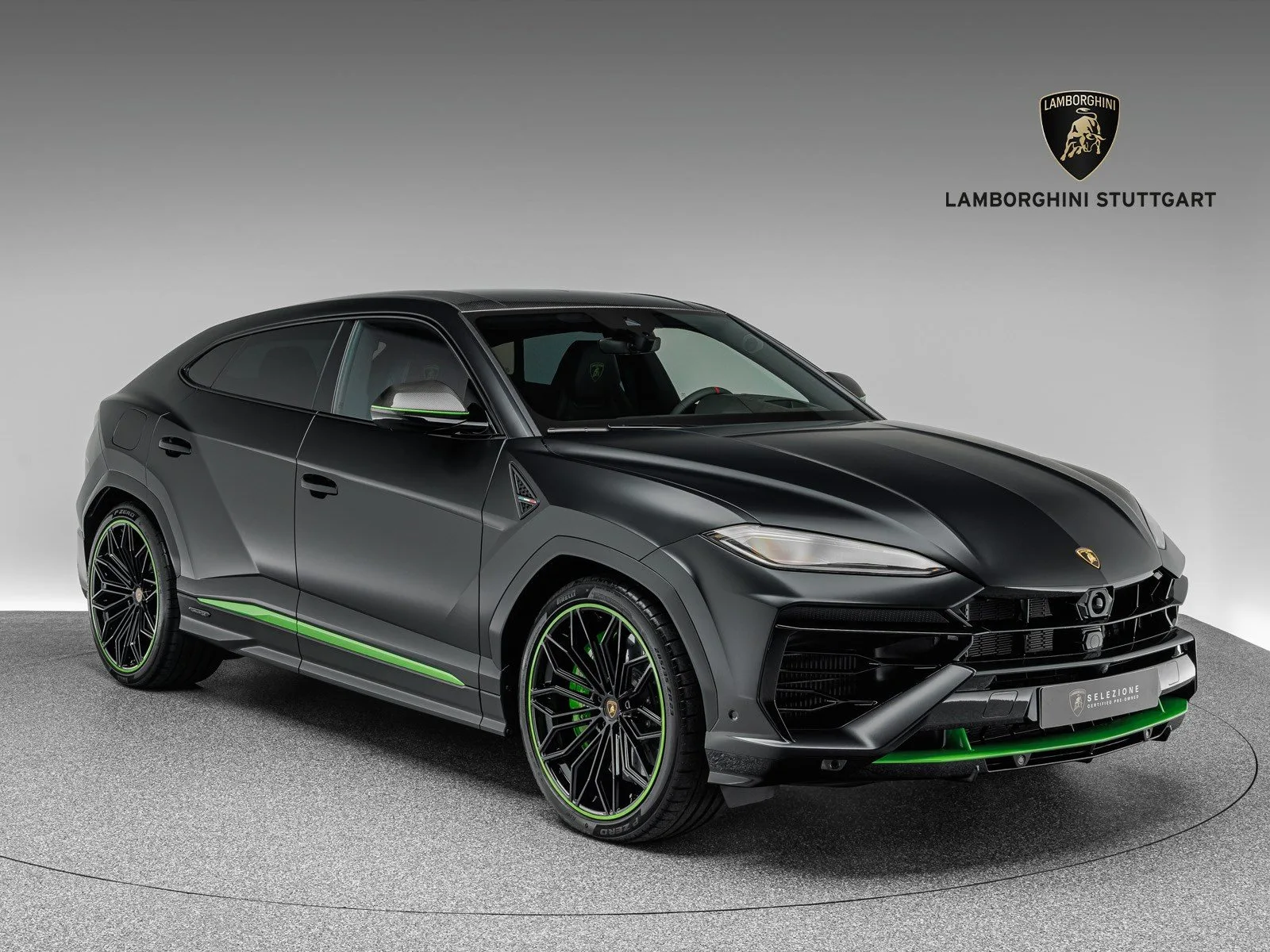 2025 Lamborghini Urus SE proposé par un concessionnaire spécialisé à Böblingen, Allemagne, photo principale