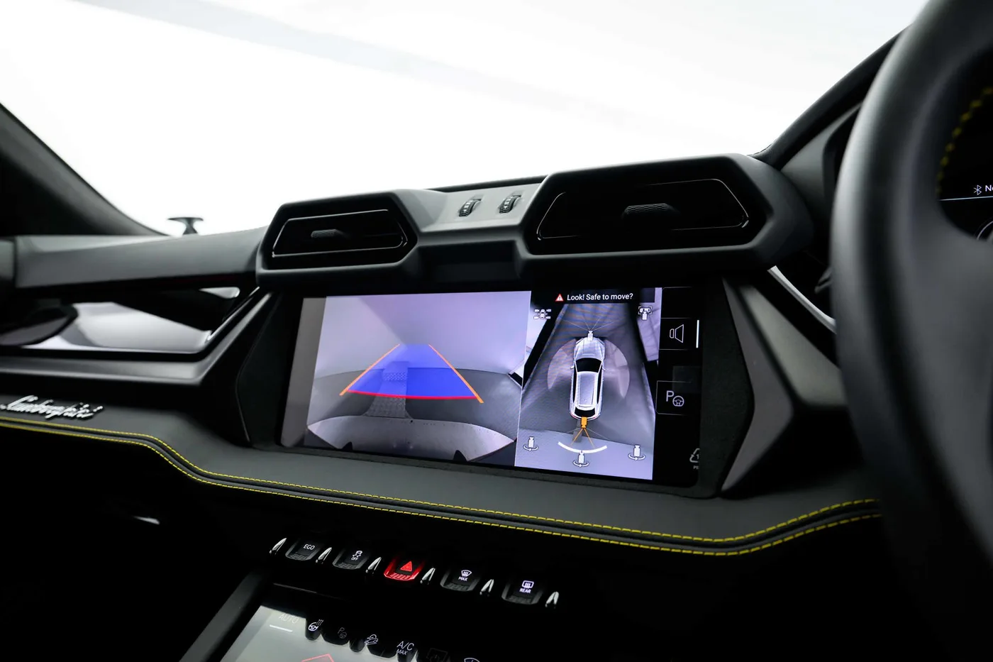 2025 Lamborghini Urus SE angeboten von einer Vertragshändlergruppe in Hatfield, Vereinigtes Königreich, Foto 16 von 20