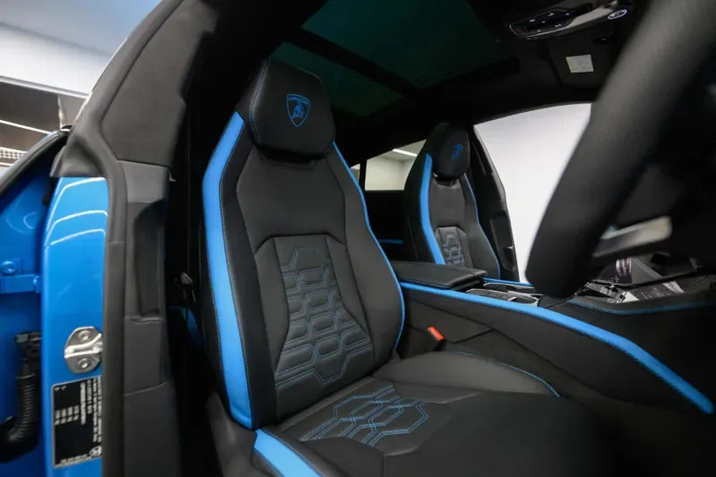 2025 Lamborghini Urus SE, 18/20