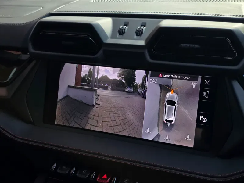 2025 Lamborghini Urus SE, 13/20