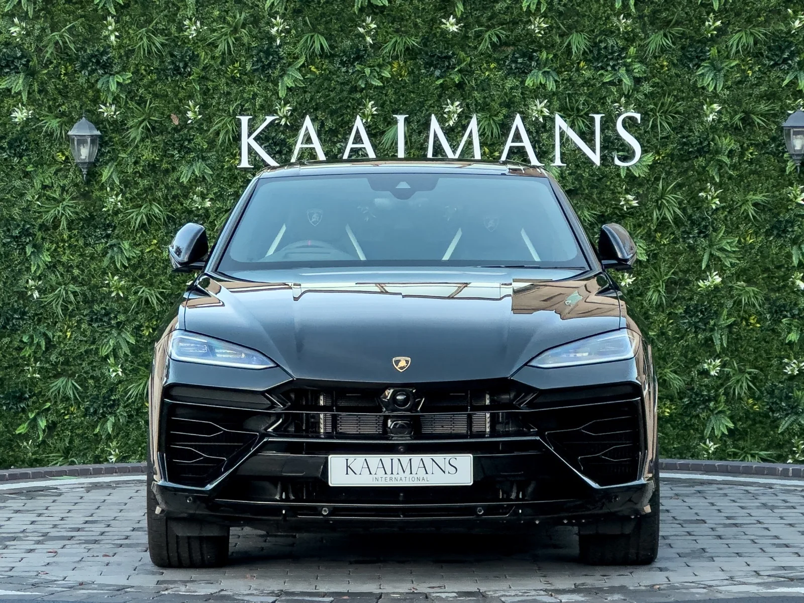 2025 Lamborghini Urus SE, 2/30