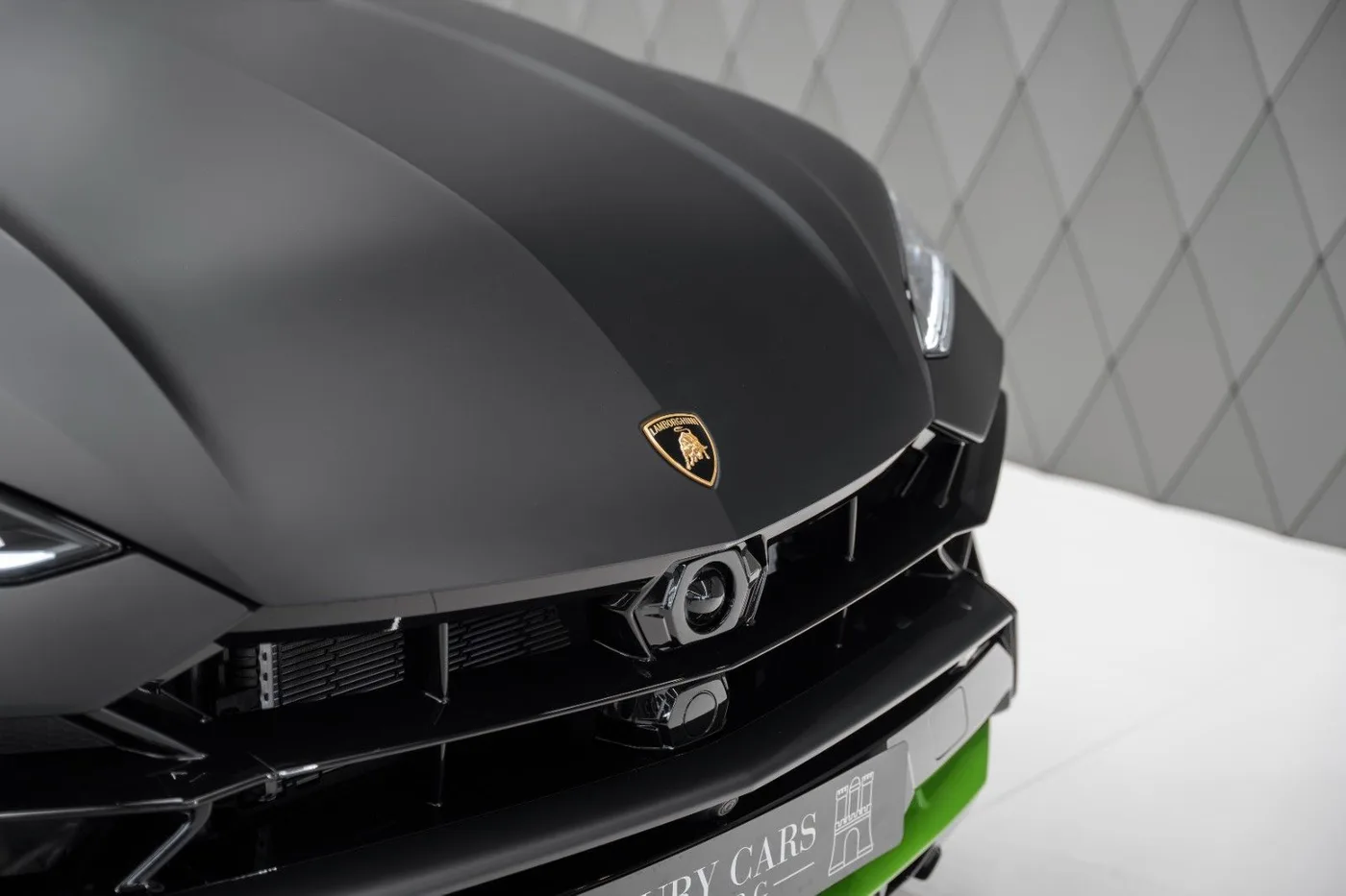 2025 Lamborghini Urus SE angeboten von einem Supersportwagenhändler in Schenefeld, Deutschland, Foto 9 von 25