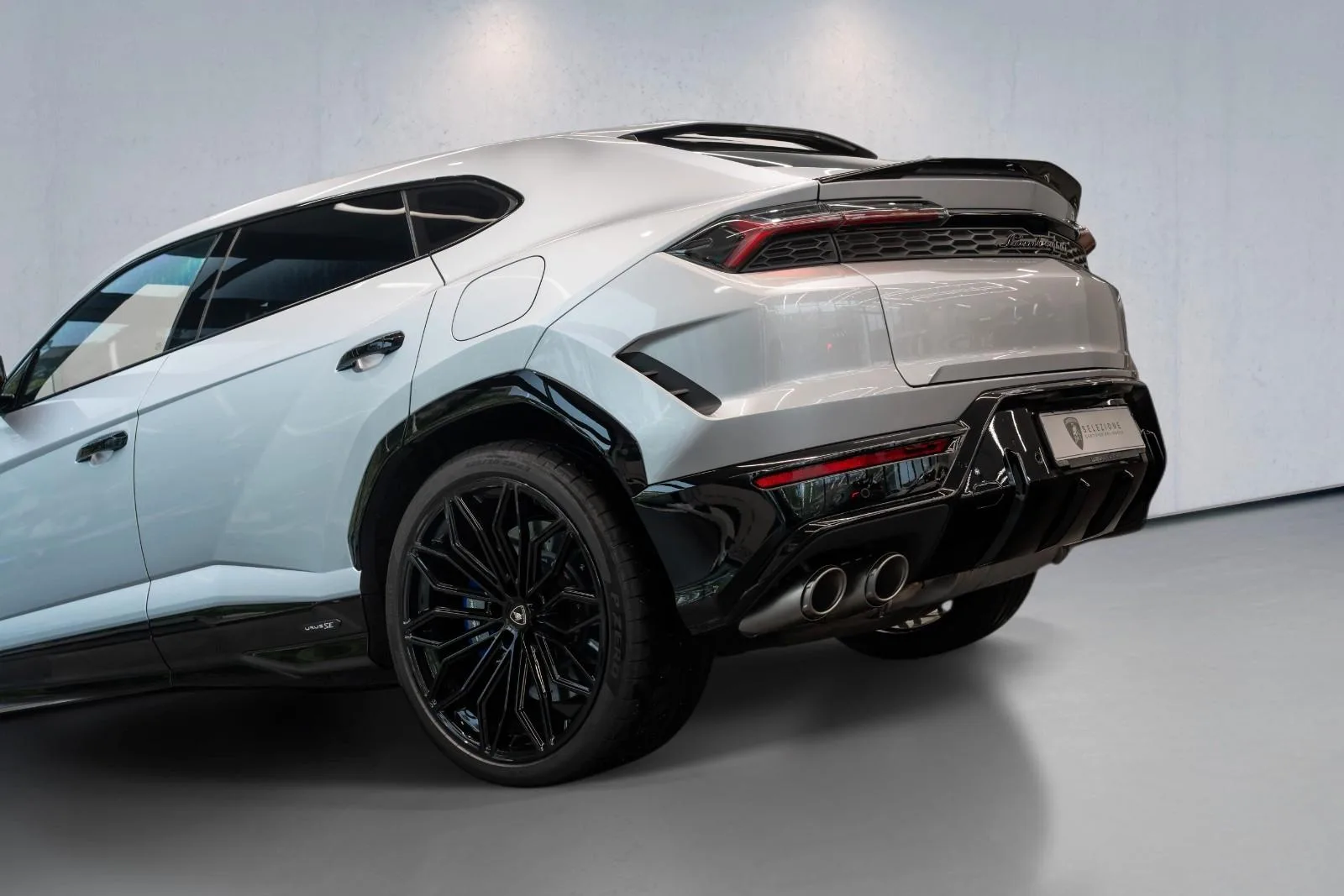 2025 Lamborghini Urus SE, 12/20