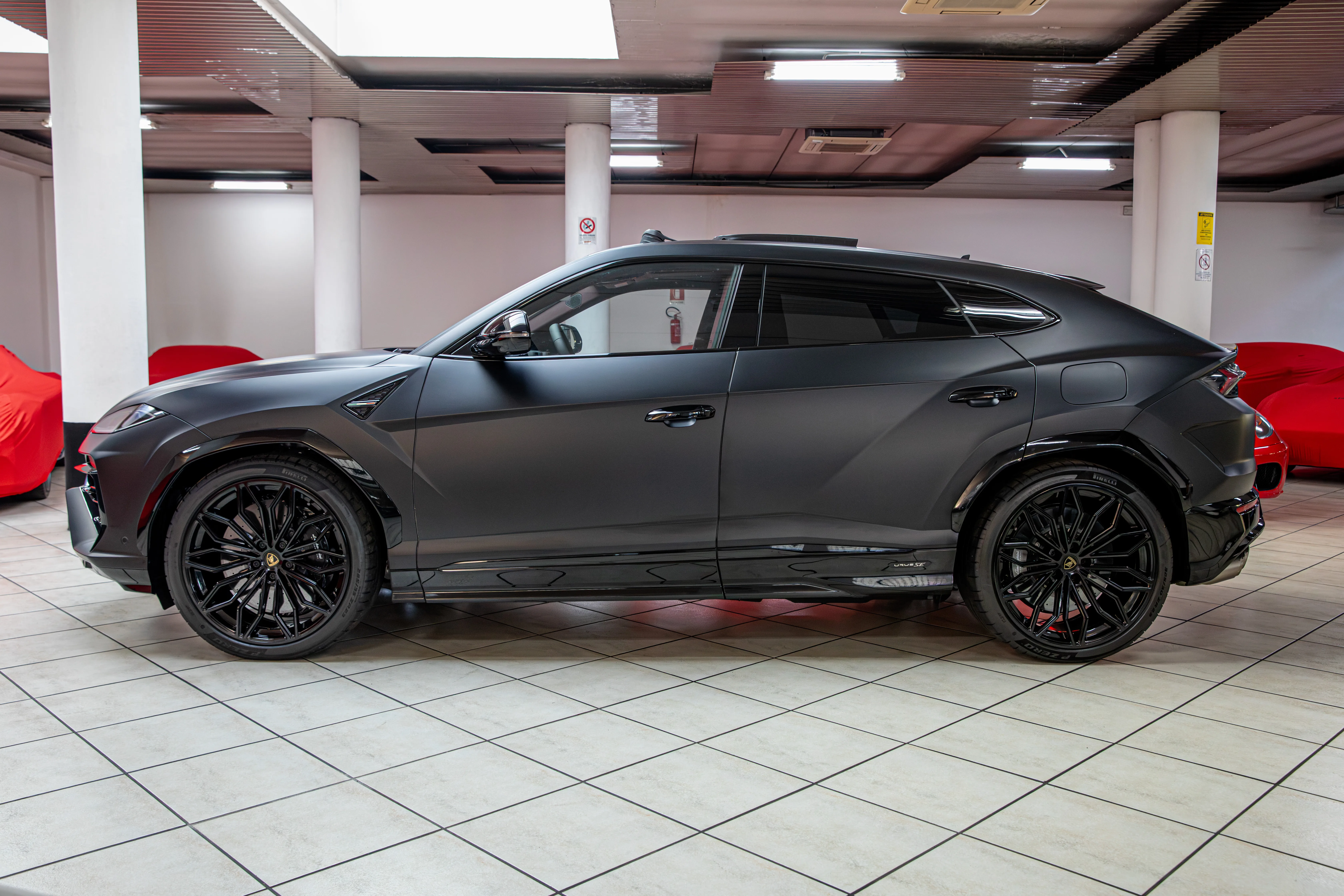 2025 Lamborghini Urus SE, 7/30