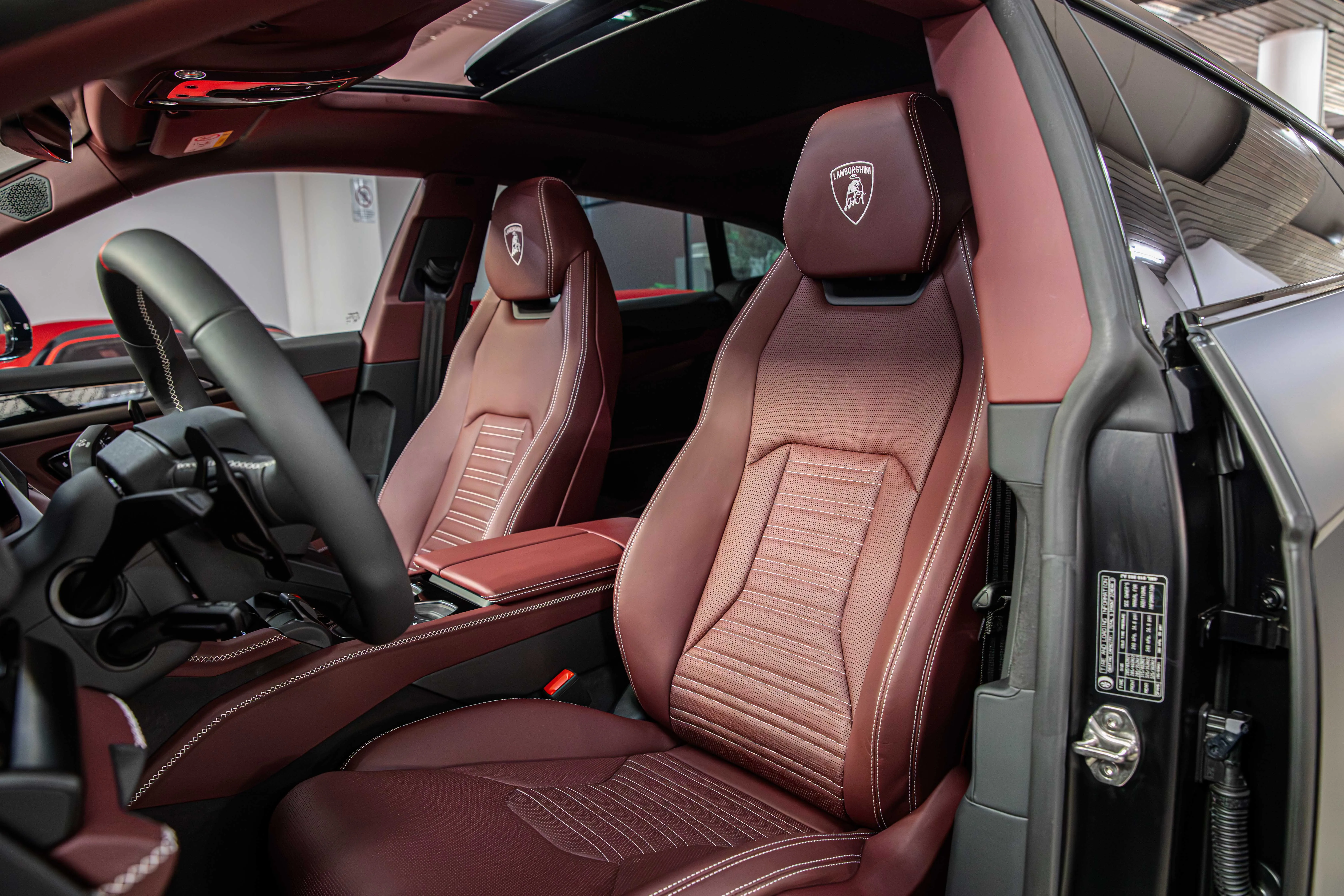 2025 Lamborghini Urus SE, 15/30