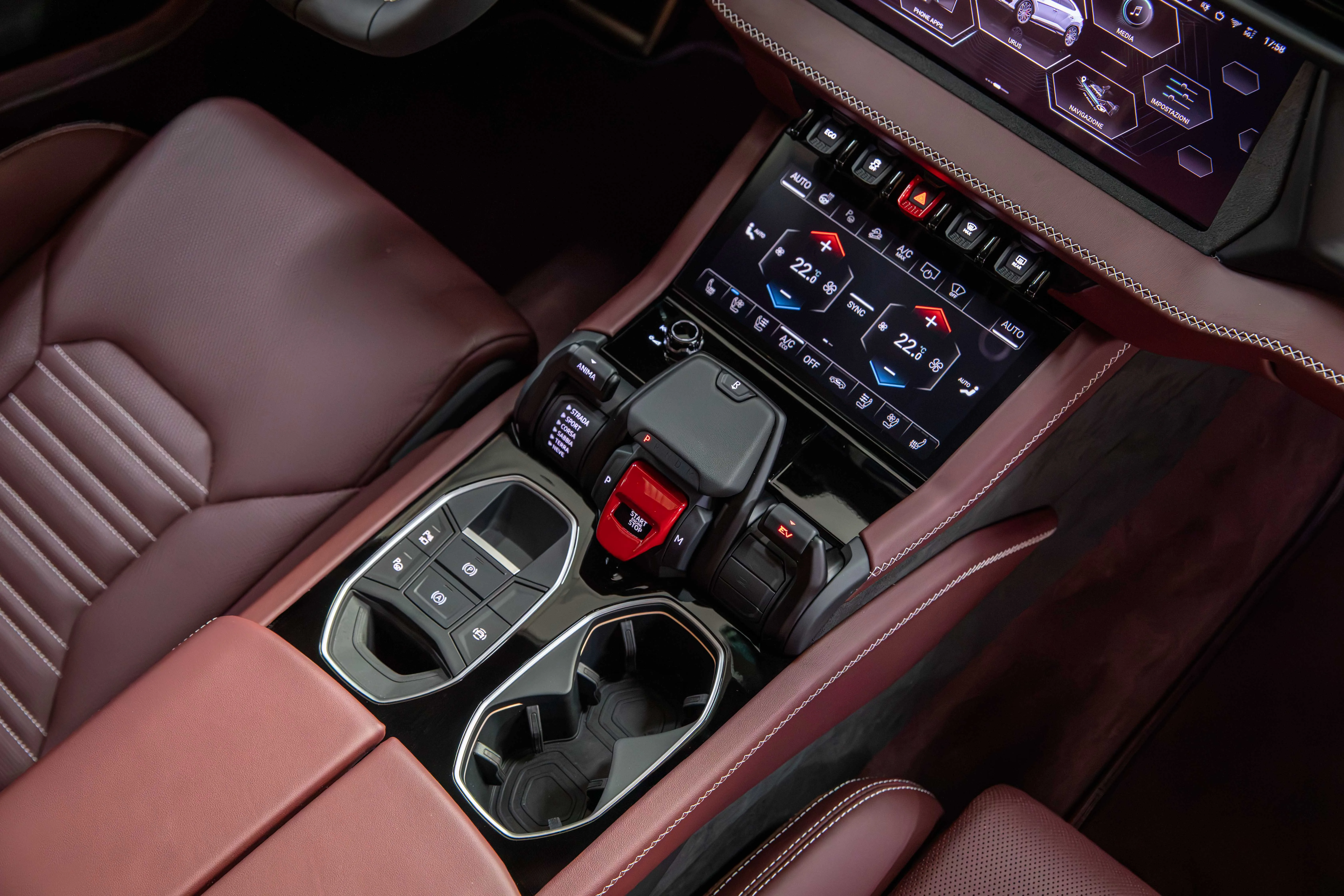 2025 Lamborghini Urus SE, 20/30