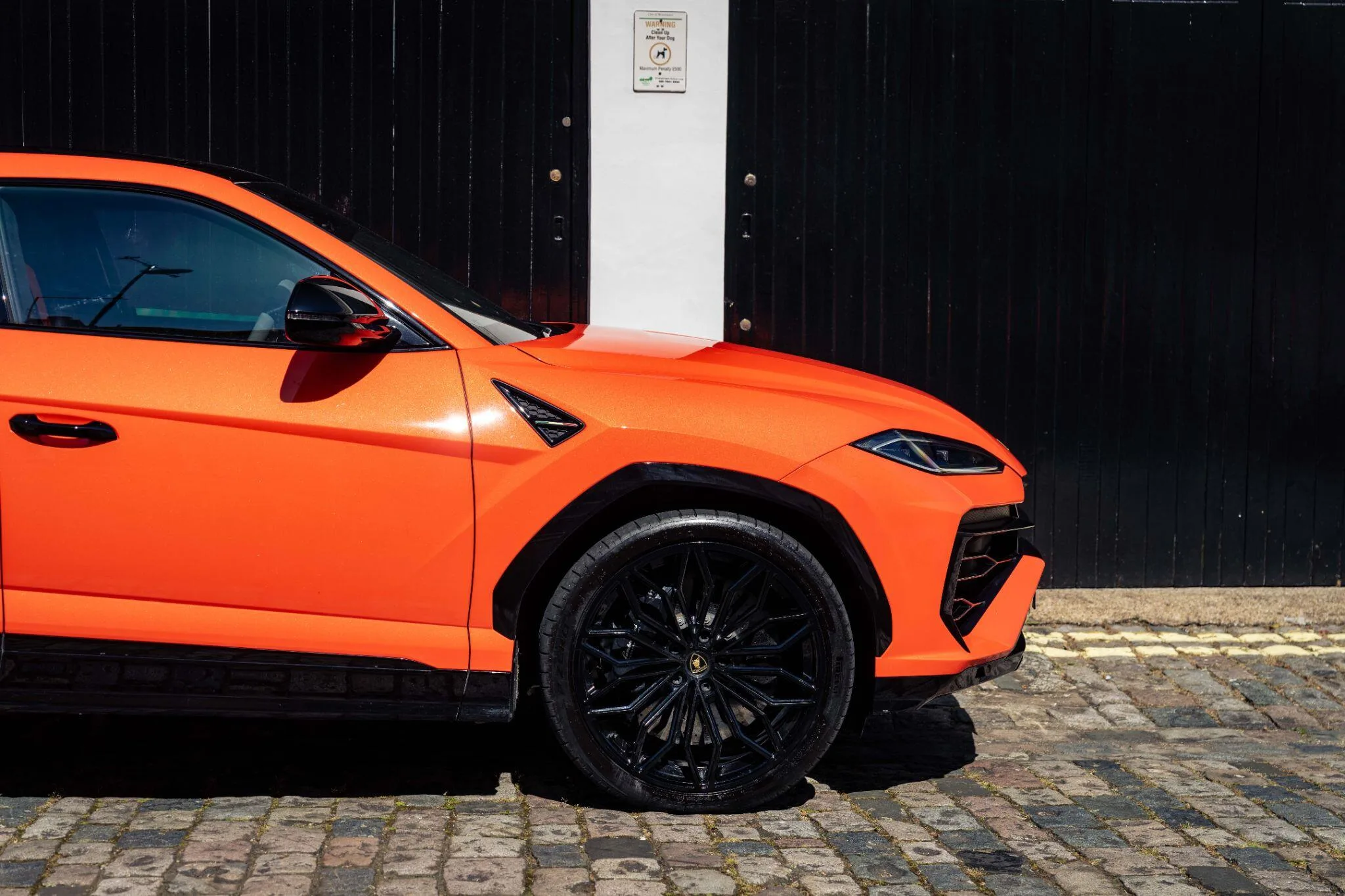 2025 Lamborghini Urus SE, 2/30