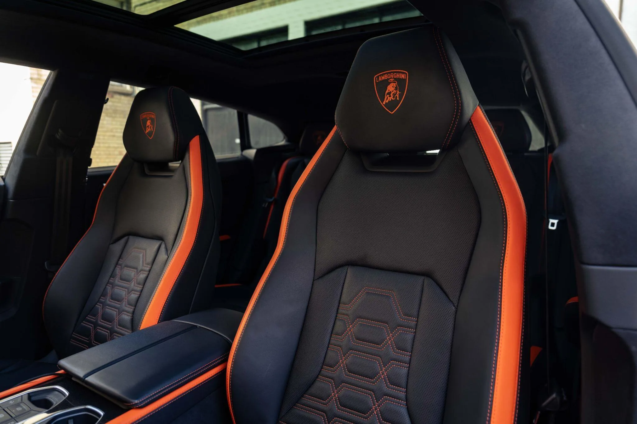 2025 Lamborghini Urus SE, 28/30