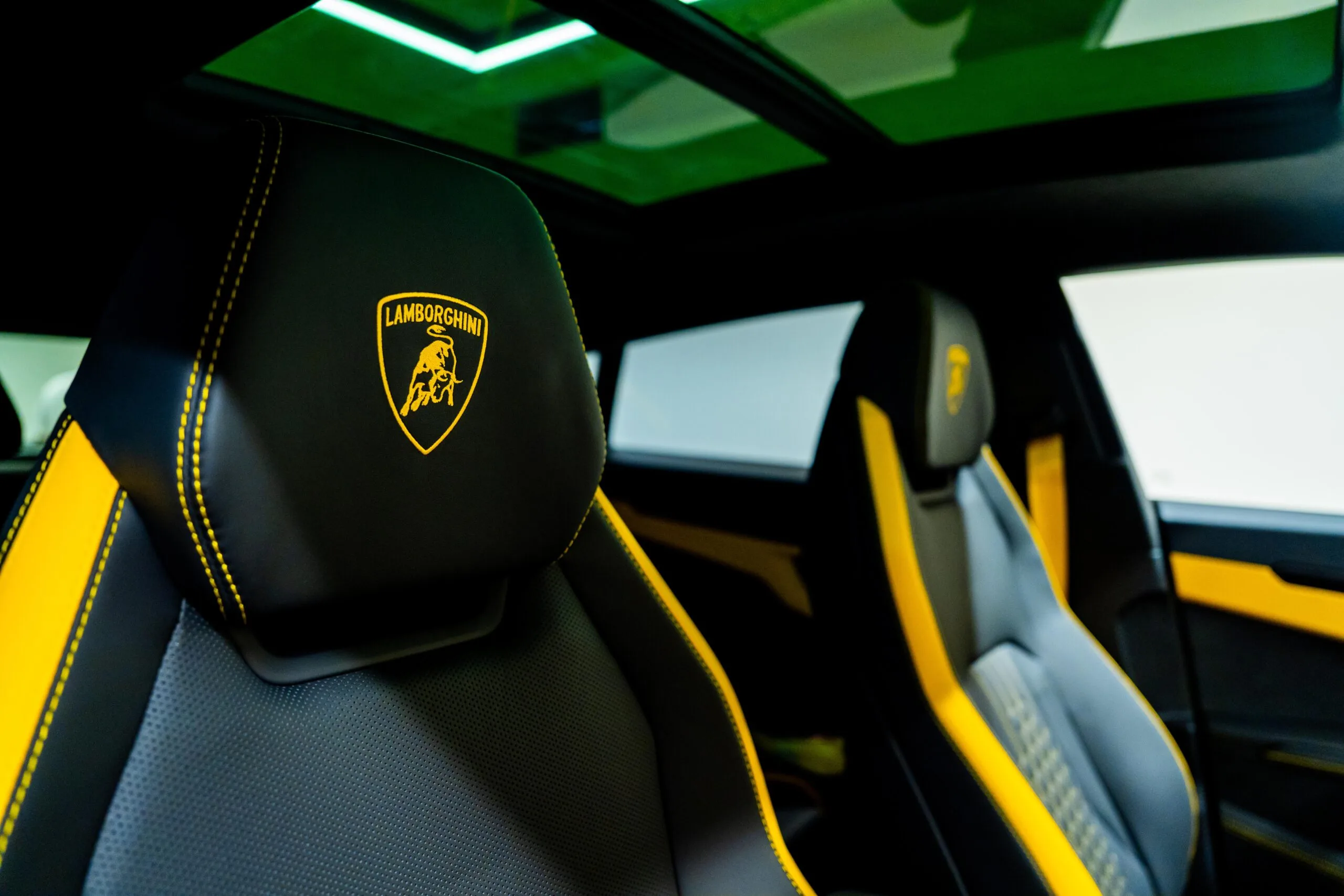 2025 Lamborghini Urus SE, 11/20